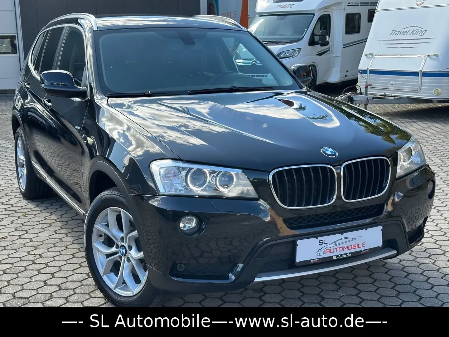 BMW X3 xDrive 20 d Aut. X-Line Navi Bi-Xenon Schwarz - 1