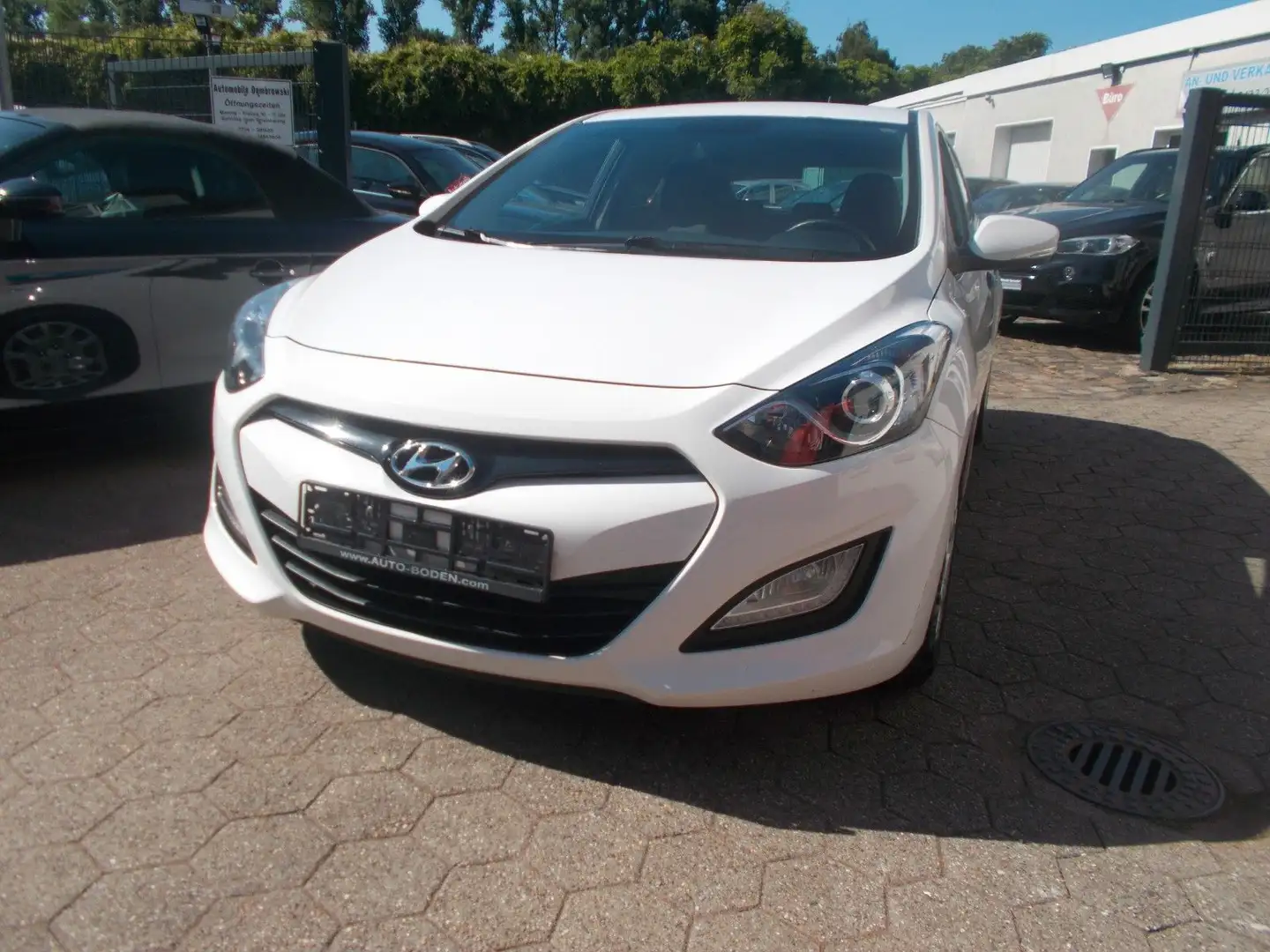 Hyundai i30 Classic Weiß - 2
