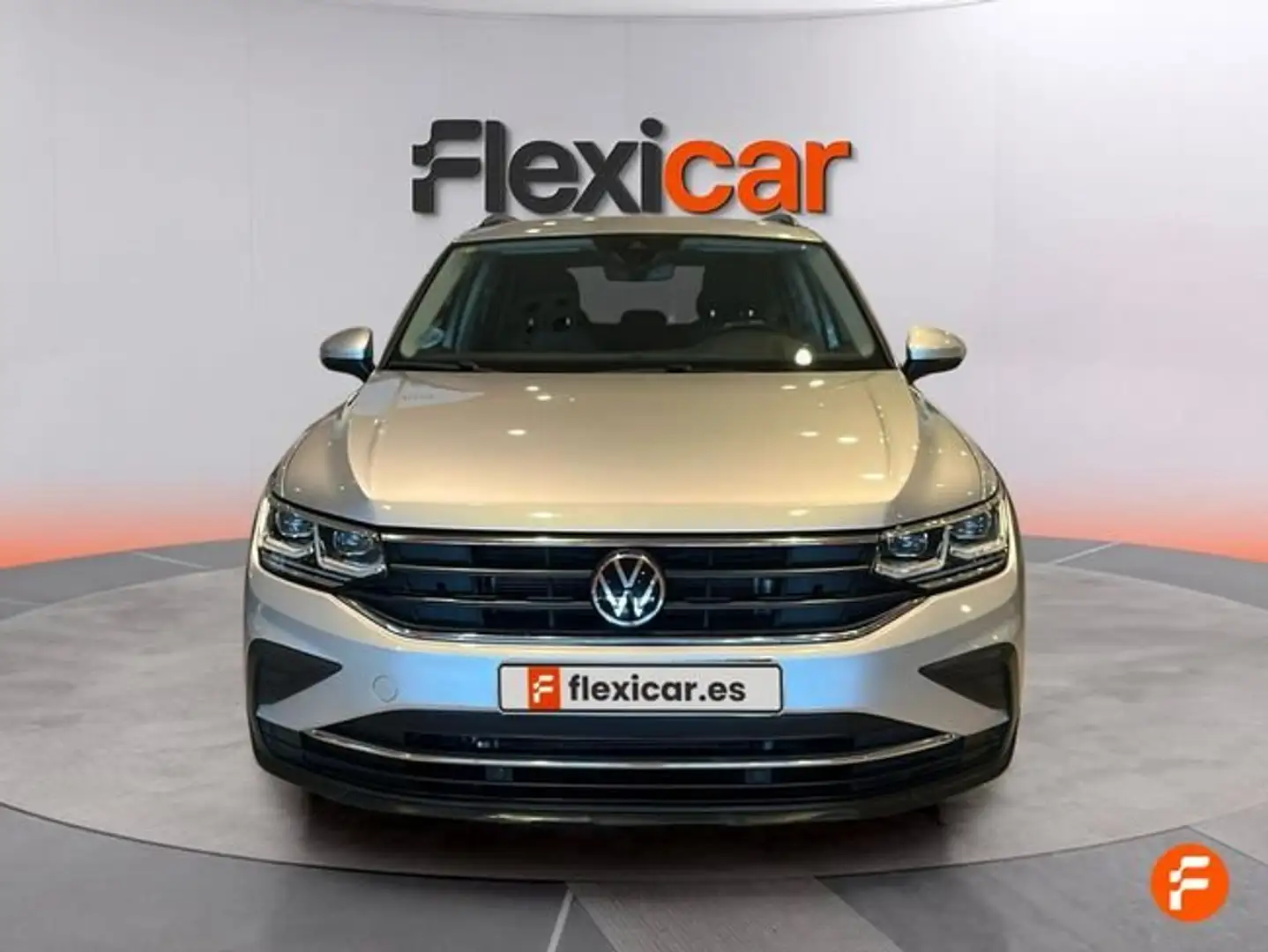 Volkswagen Tiguan 2.0TDI Life DSG 110kW Gris - 2