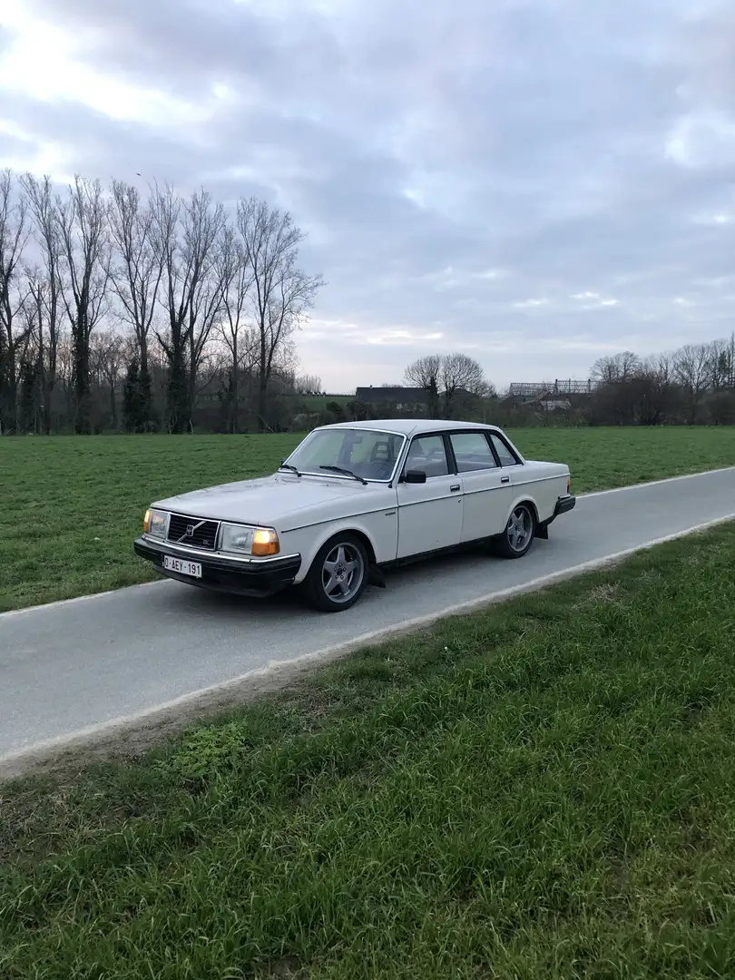 Volvo 244 GL - 1