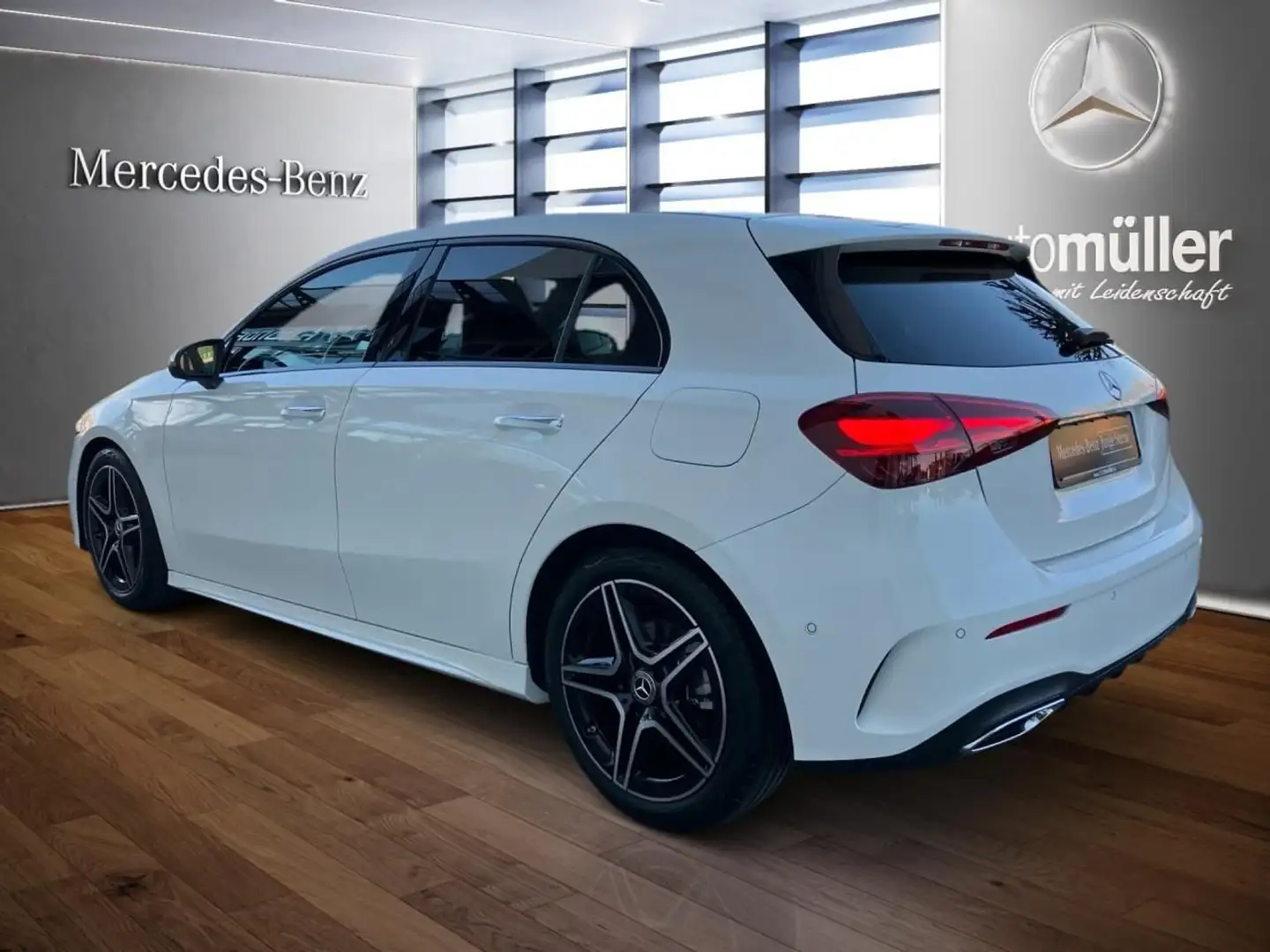 Mercedes-Benz A 180 AMG Line Premium auto Bianco - 2