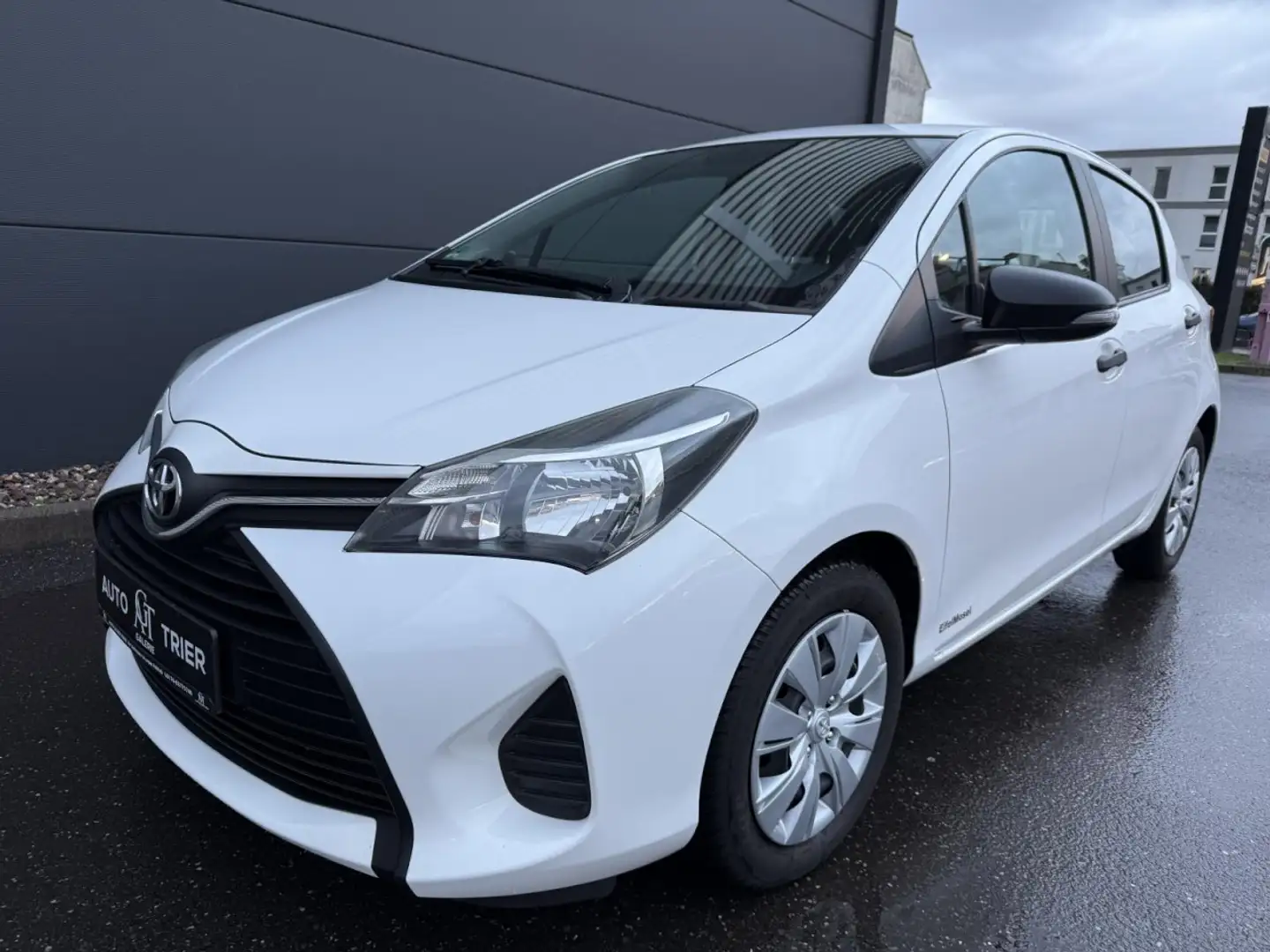 Toyota Yaris 1.0 Basis KLIMA SERVO ZV EURO5 TOP Fenster el. Fehér - 2