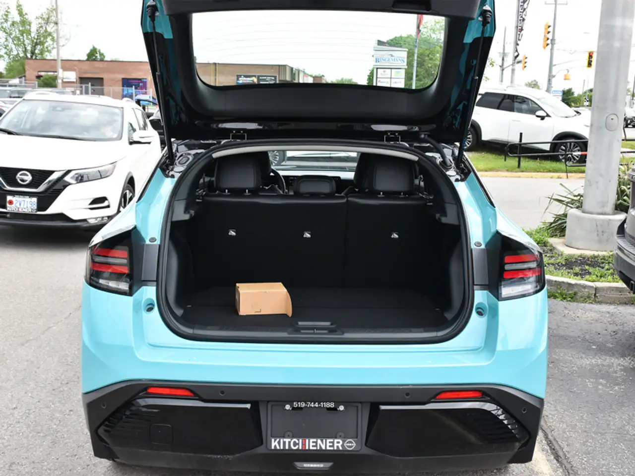 Nissan Leaf снимка Nissan Leaf