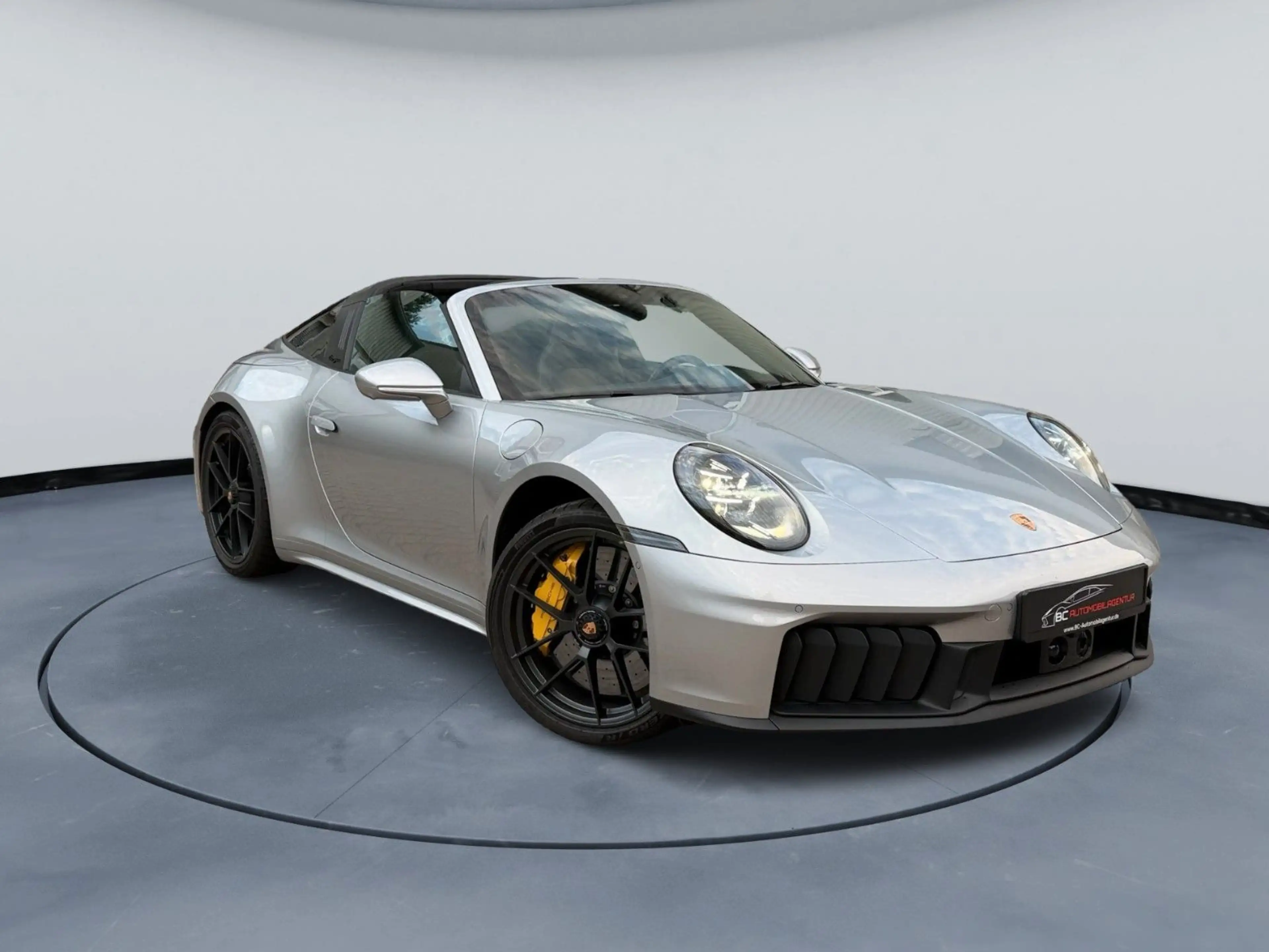 Porsche 992 .2 911 Targa 4 GTS T-Hybrid BURMESTER PCCB LIFT