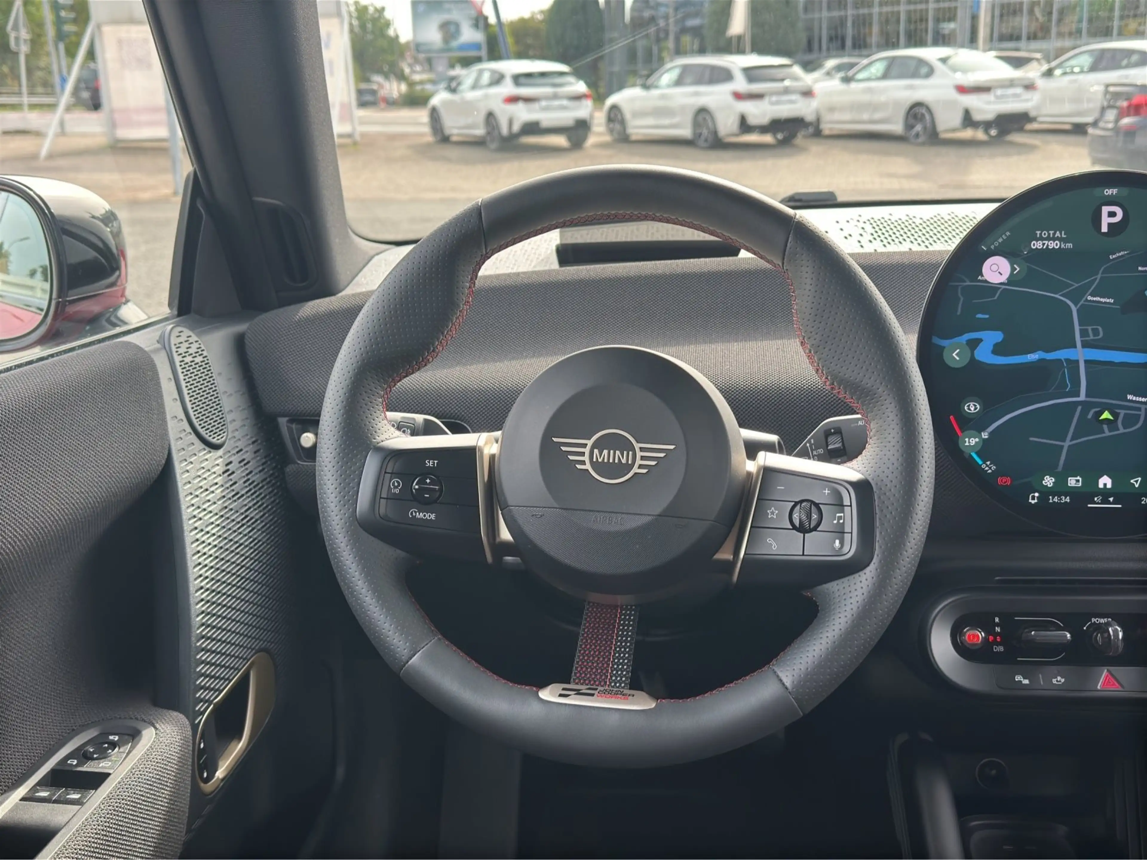 MINI Cooper SE Cooper E JCW Trim | Head-Up | Pano.Dach | Kamera | — photo 15