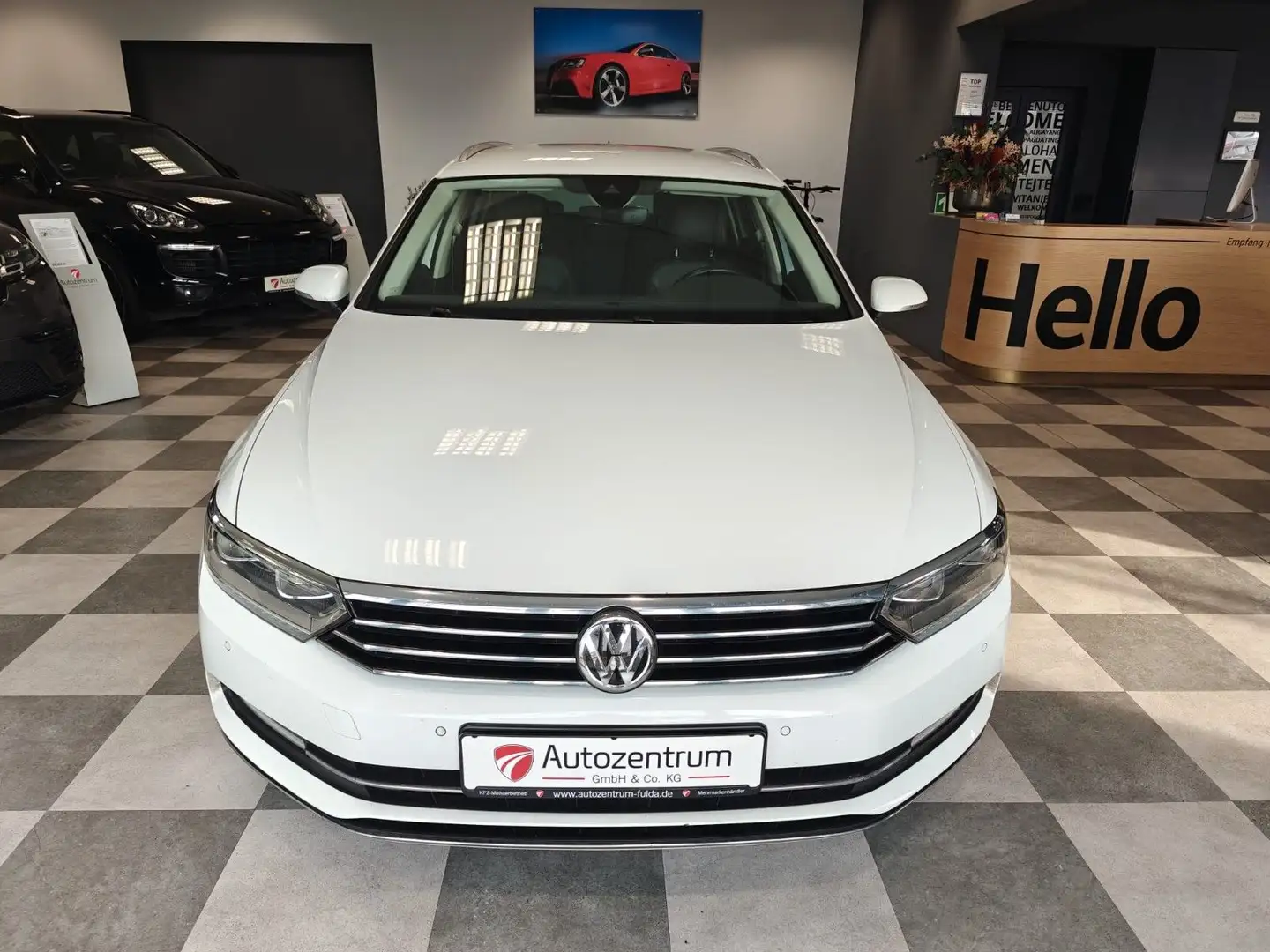 Volkswagen Passat Variant Highline BMT *Automatik* Weiß - 2