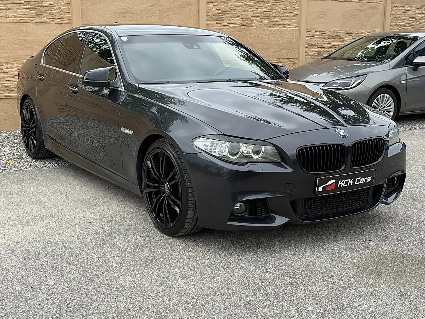 BMW 525 d DPF M-Paket Grau - 1