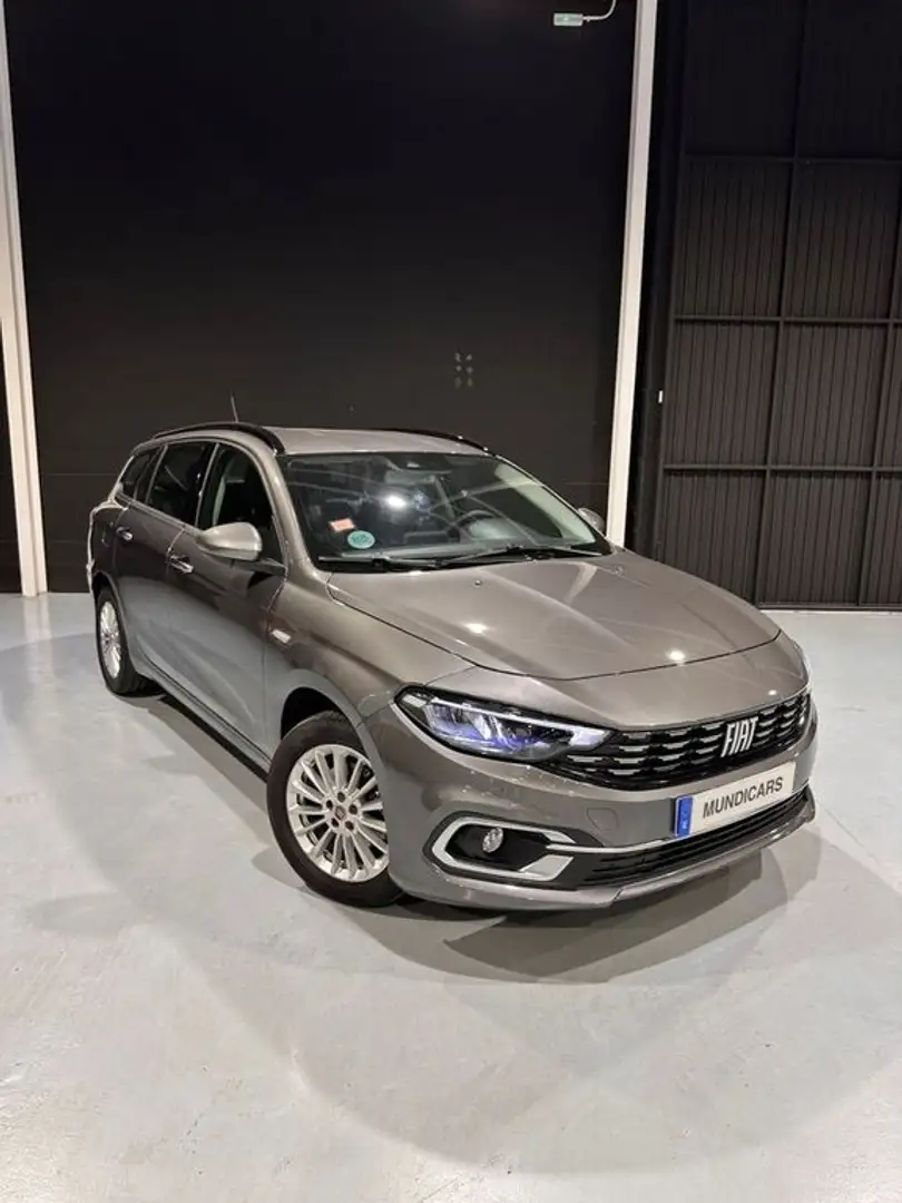 Fiat Tipo SW 1.0 Life Gris - 2