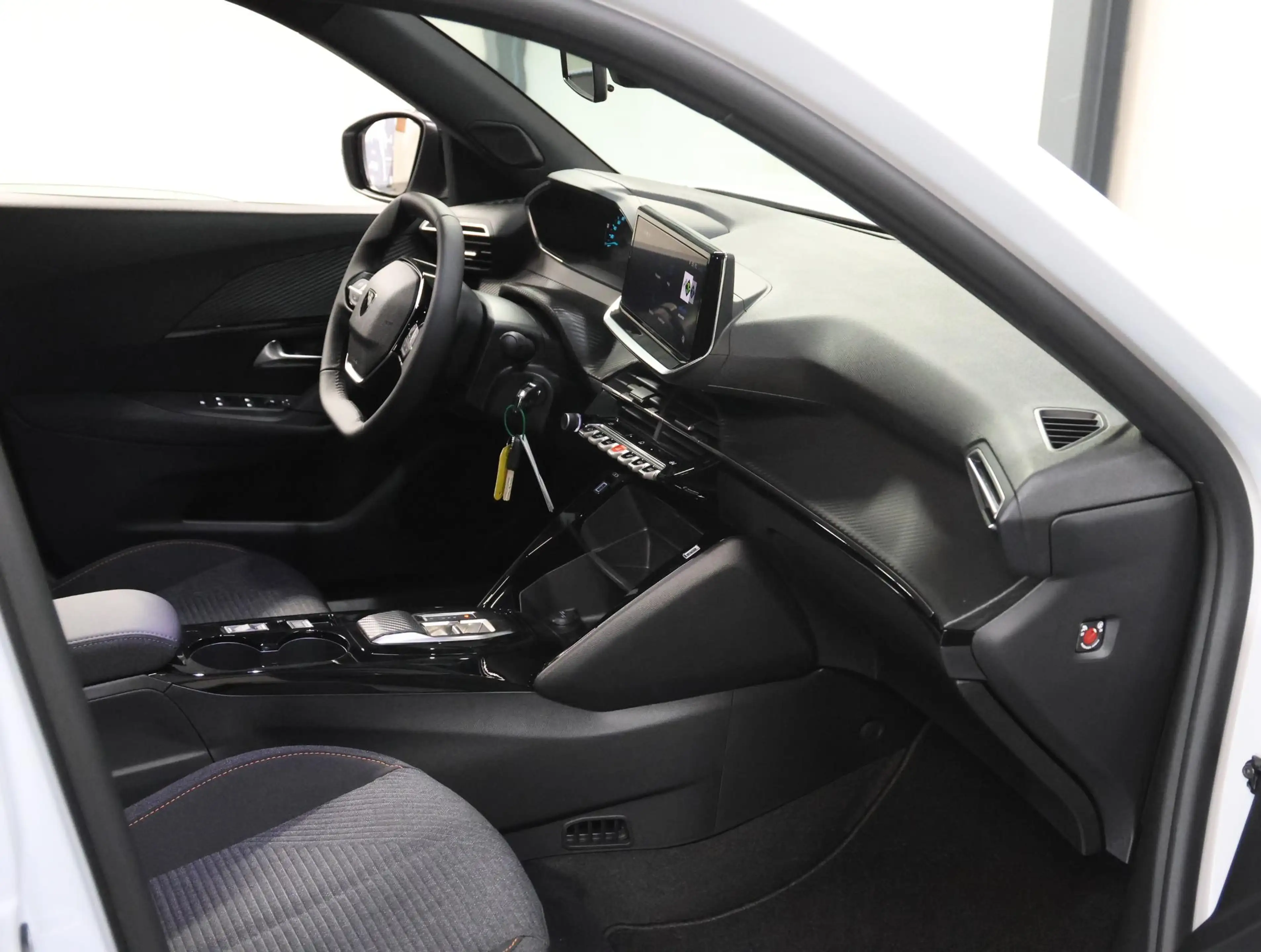 Peugeot e-2008 EV Business 54 kWh 156PK | 1ste eigenaar | AppleCa — photo 9