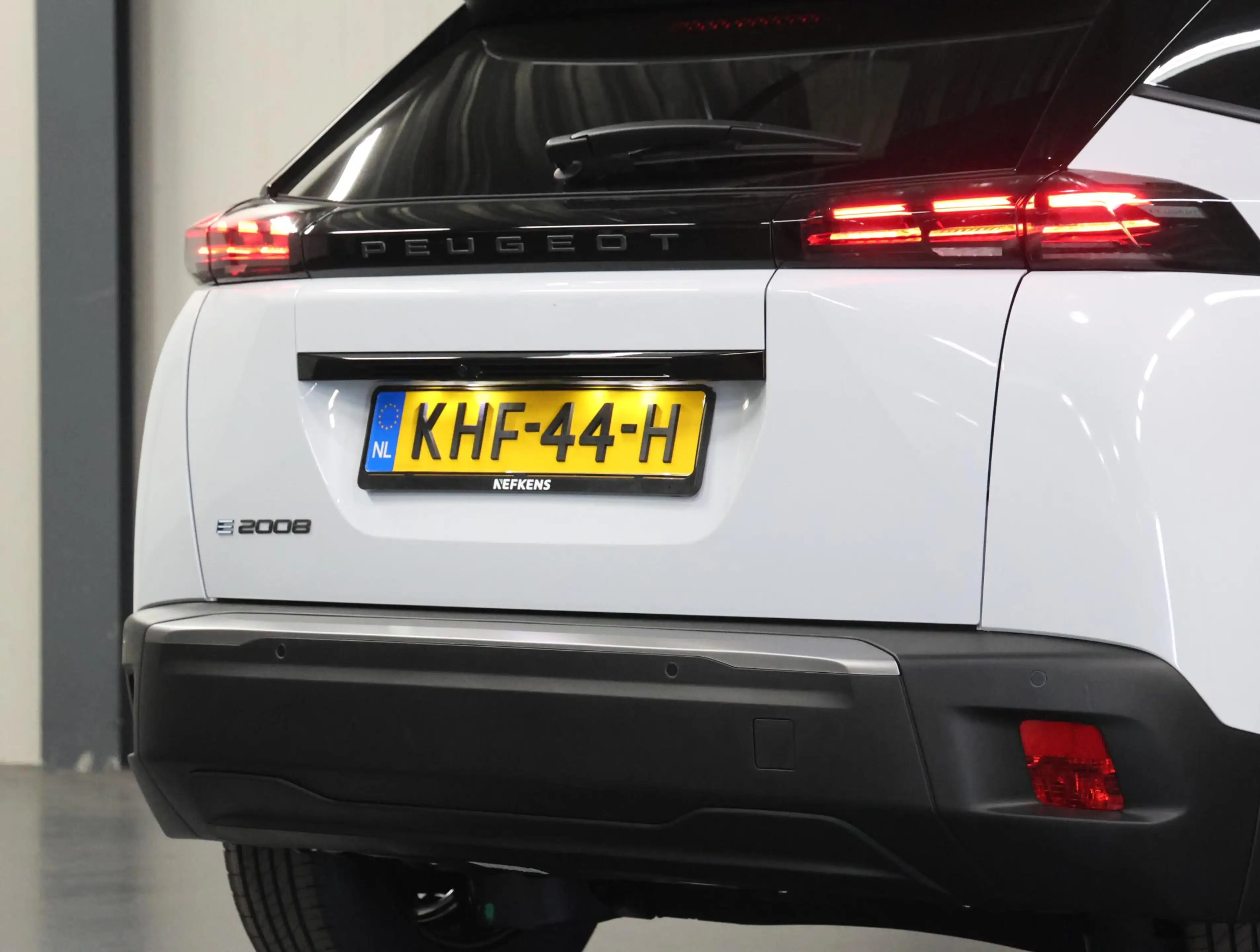 Peugeot e-2008 EV Business 54 kWh 156PK | 1ste eigenaar | AppleCa — photo 7