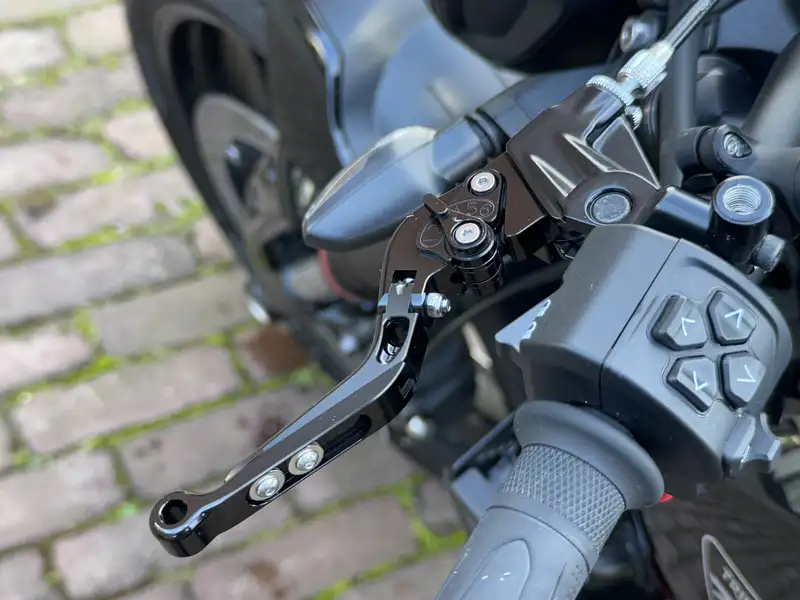 Triumph Trident 660 - foto 8