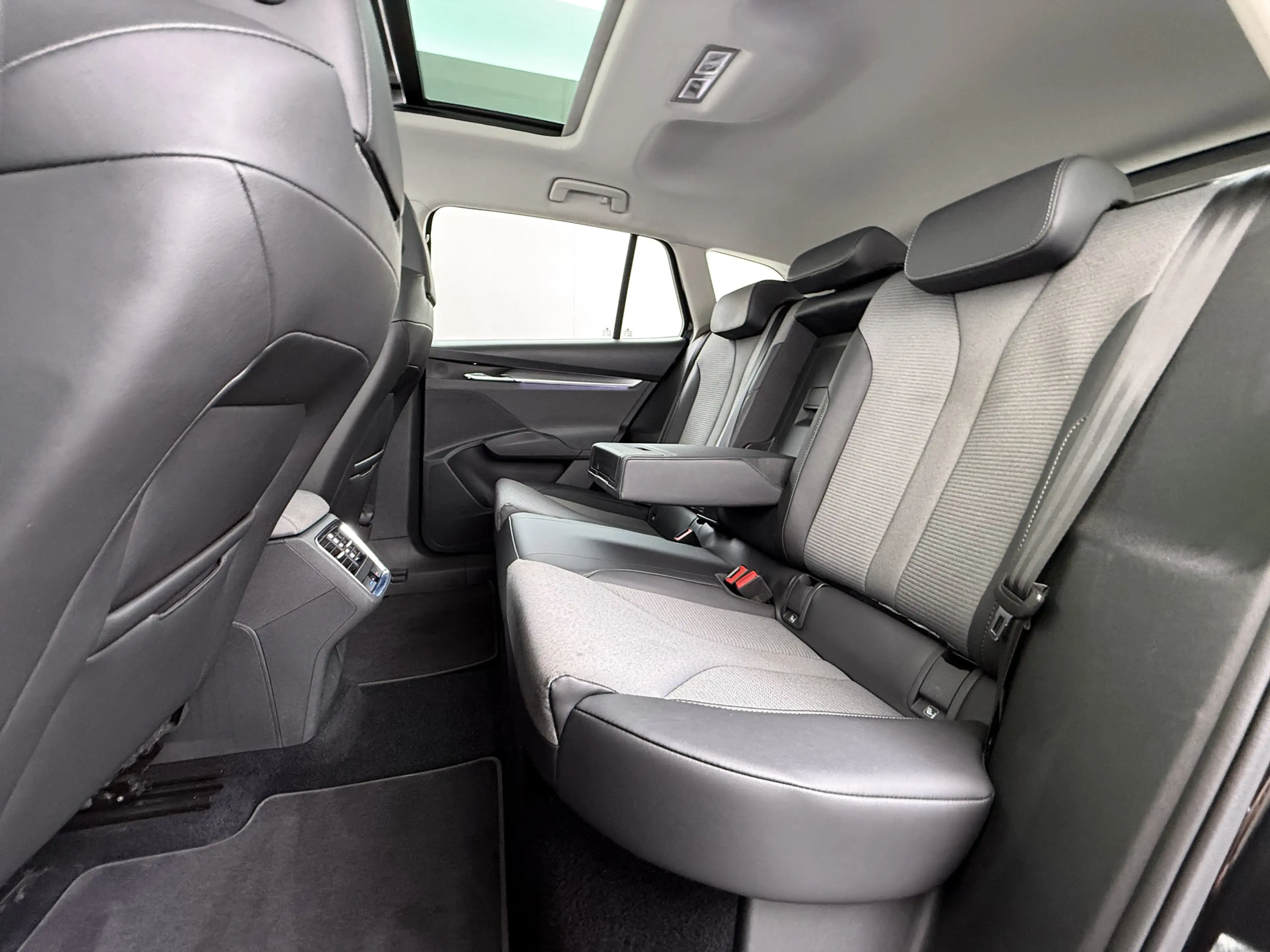 Skoda Enyaq iV 80 Warmtepomp Panoramadak Adap.Cruise 3-Zone Ec — photo 39
