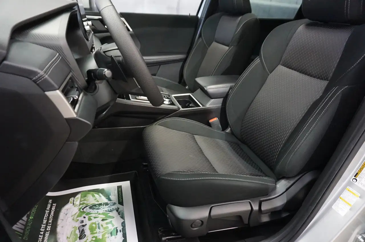 Mitsubishi Outlander снимка Mitsubishi Outlander