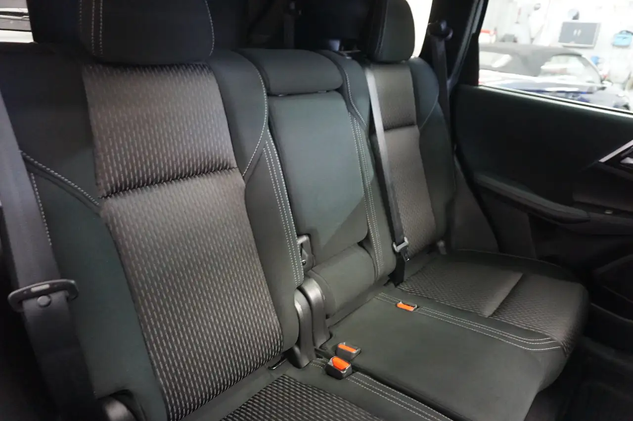 Mitsubishi Outlander снимка Mitsubishi Outlander