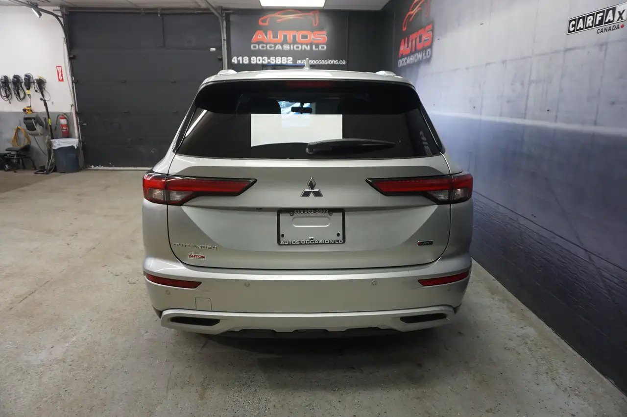 Mitsubishi Outlander снимка Mitsubishi Outlander