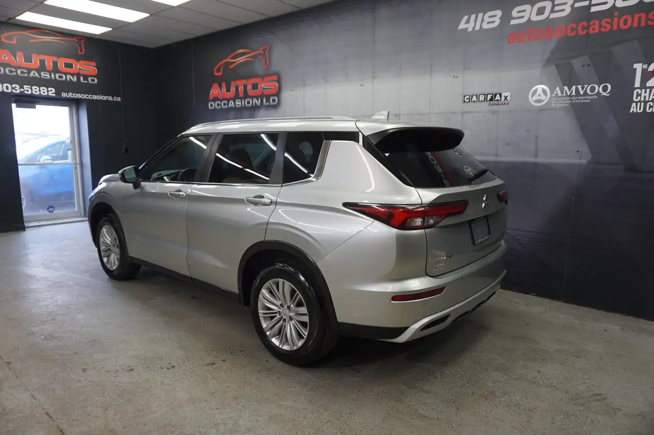 Mitsubishi Outlander снимка Mitsubishi Outlander