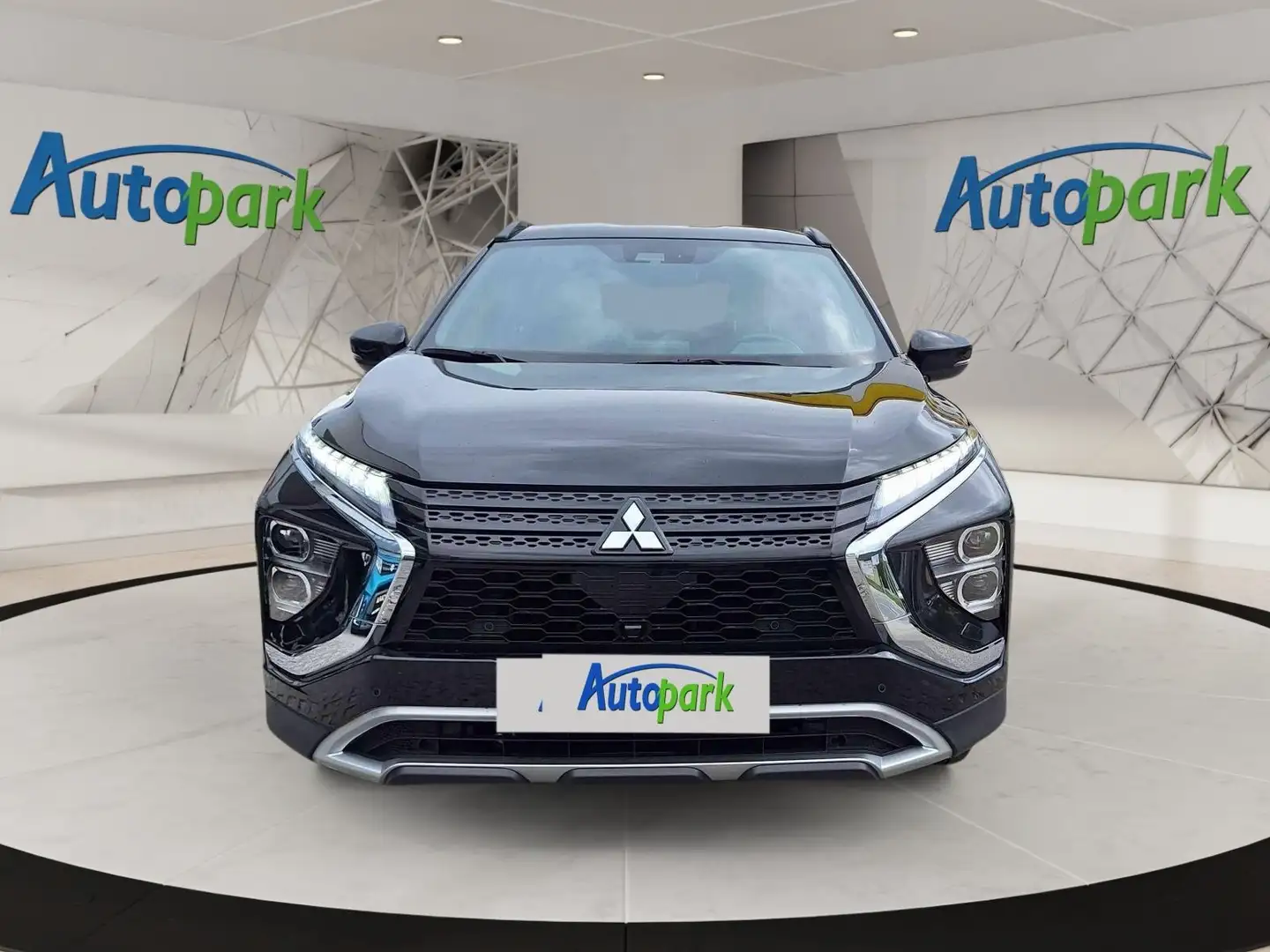 Mitsubishi Eclipse Cross 2,4 MIVEC Intense+Hybrid Schwarz - 2