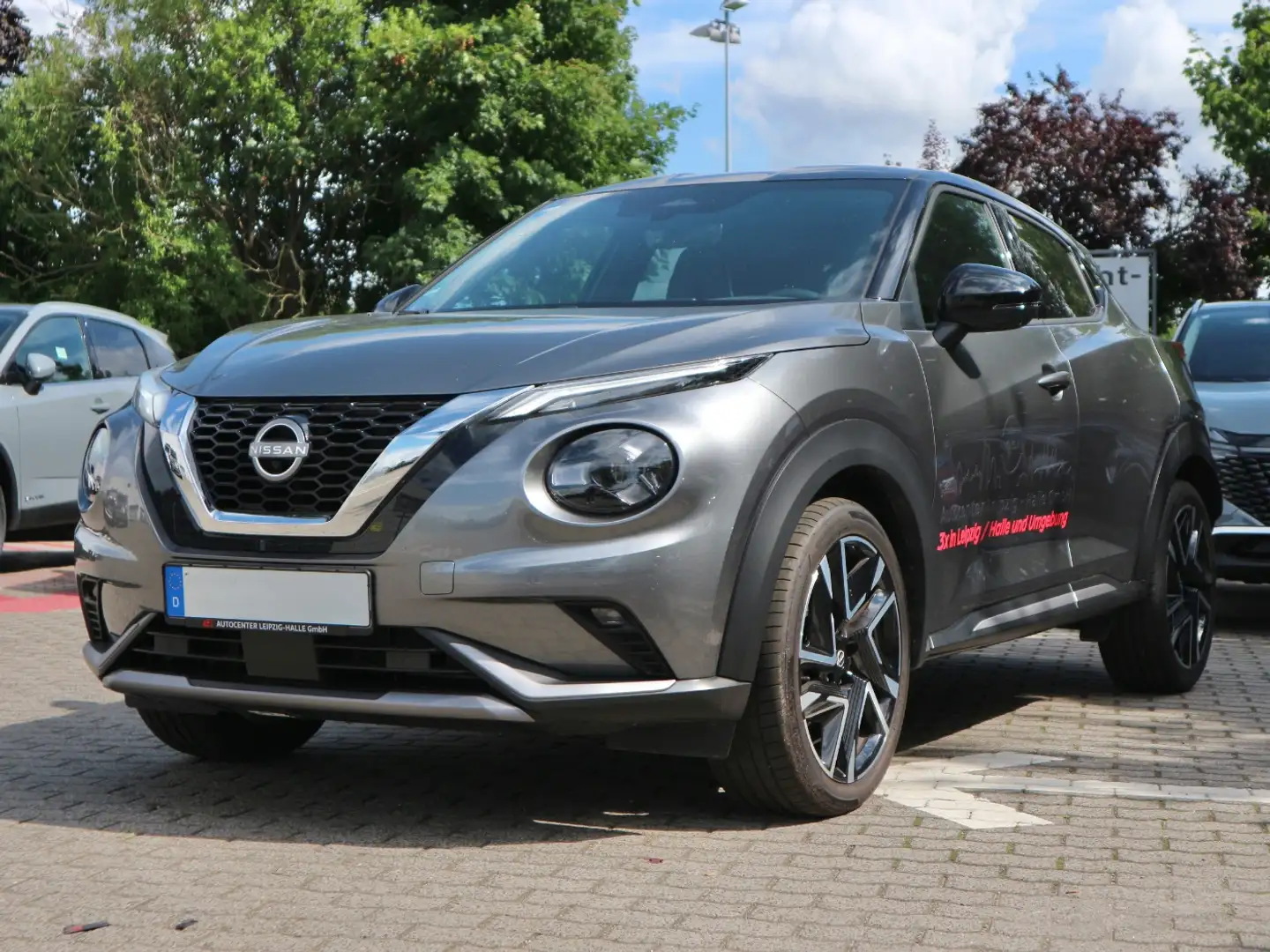 Nissan Juke N-DESIGN 1.0 DIG-T 7DCT ProPilot ACC 360° Grau - 2