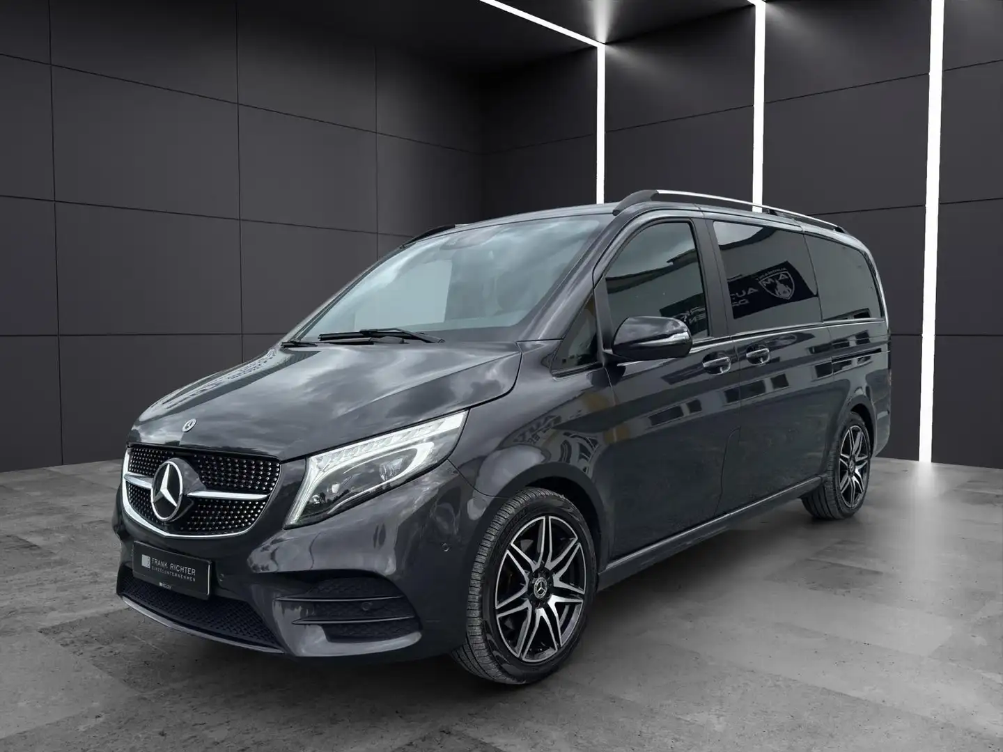 Mercedes-Benz V 250 d L Avantg.*AMG*Pano*360*Standhzg*AHK*MwSt! Gris - 1