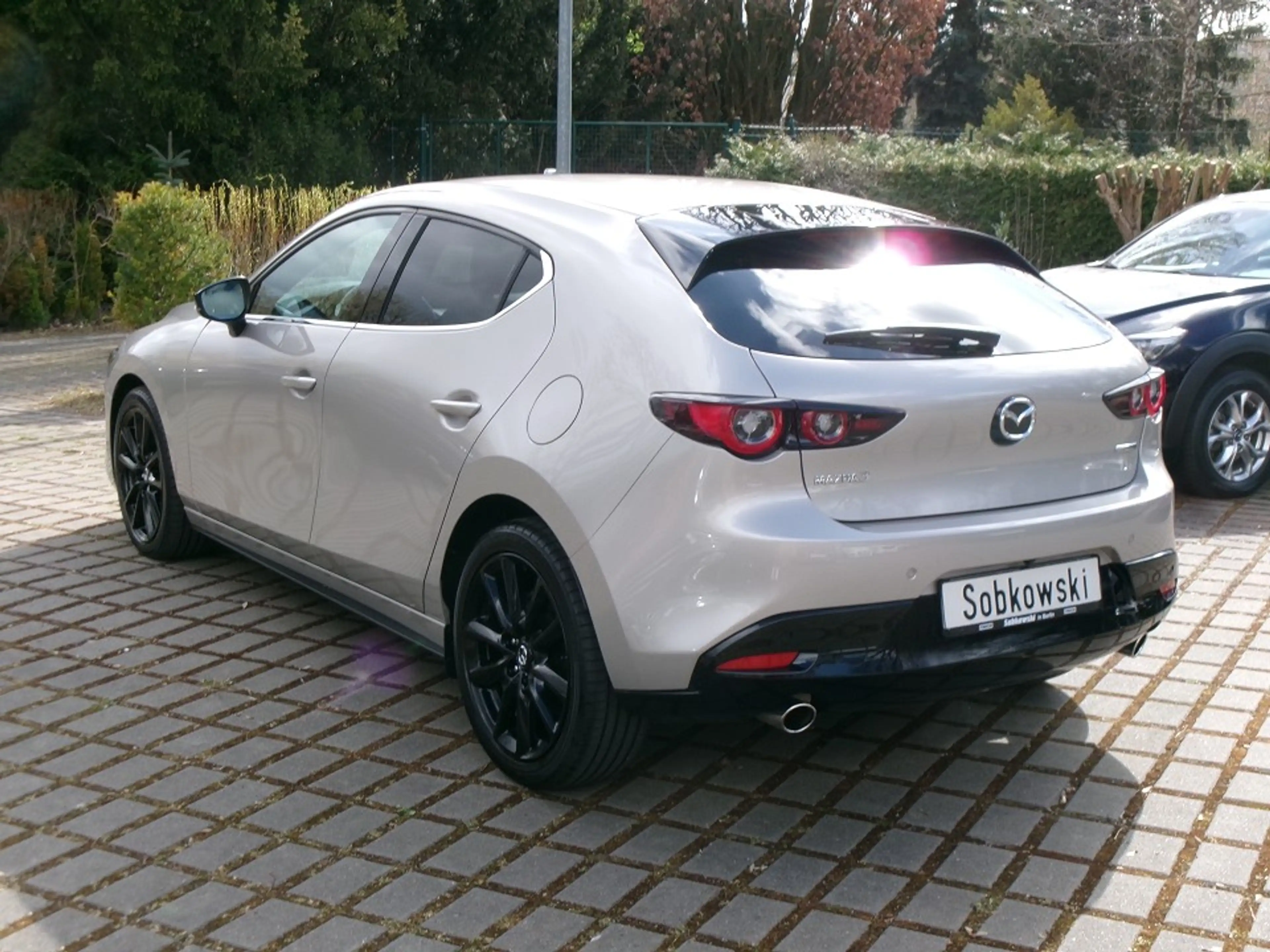 Mazda 3 2.0L e-SKYACTIV G 150ps 6MT Homura — photo 4