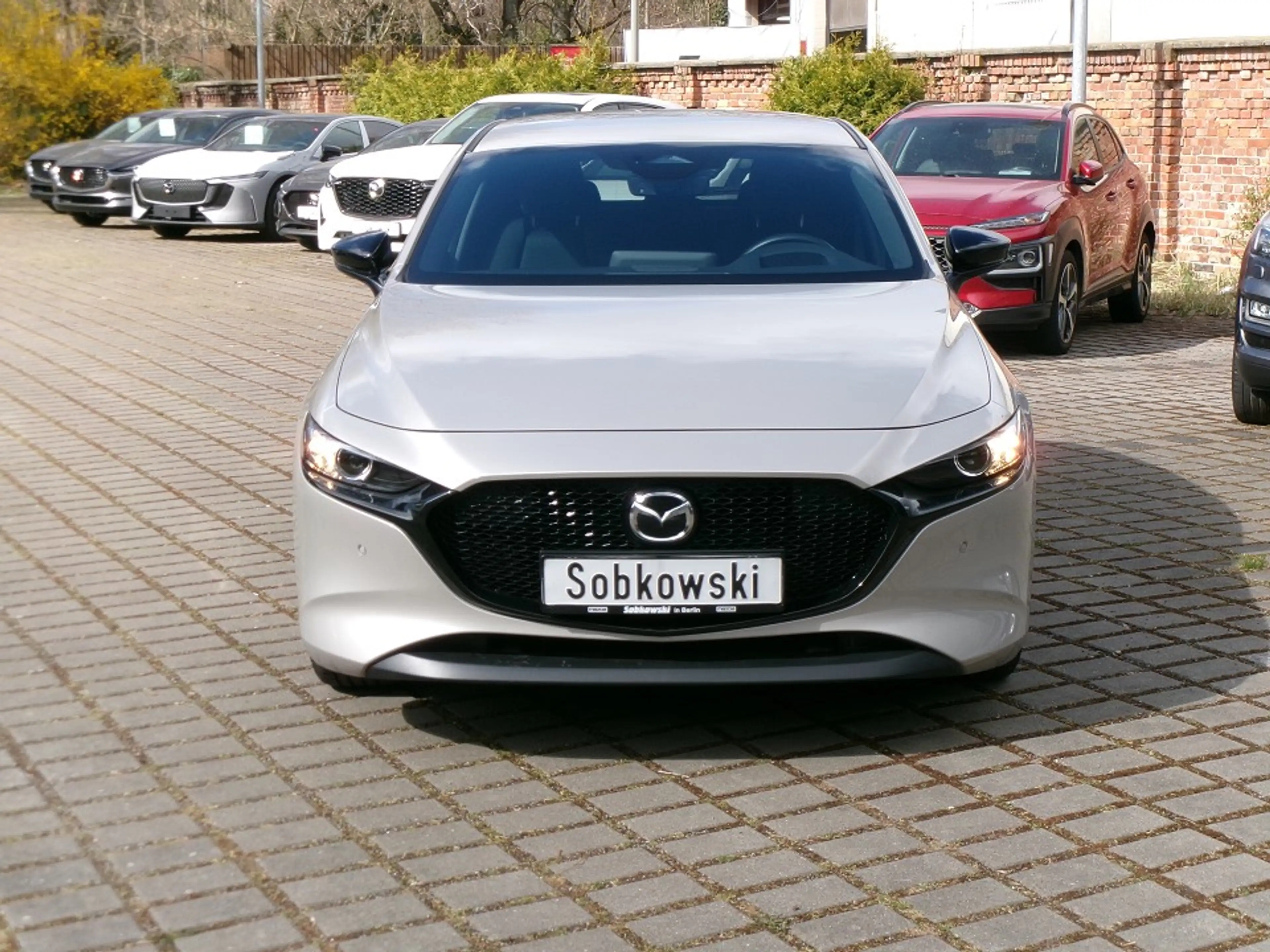 Mazda 3 2.0L e-SKYACTIV G 150ps 6MT Homura — photo 2