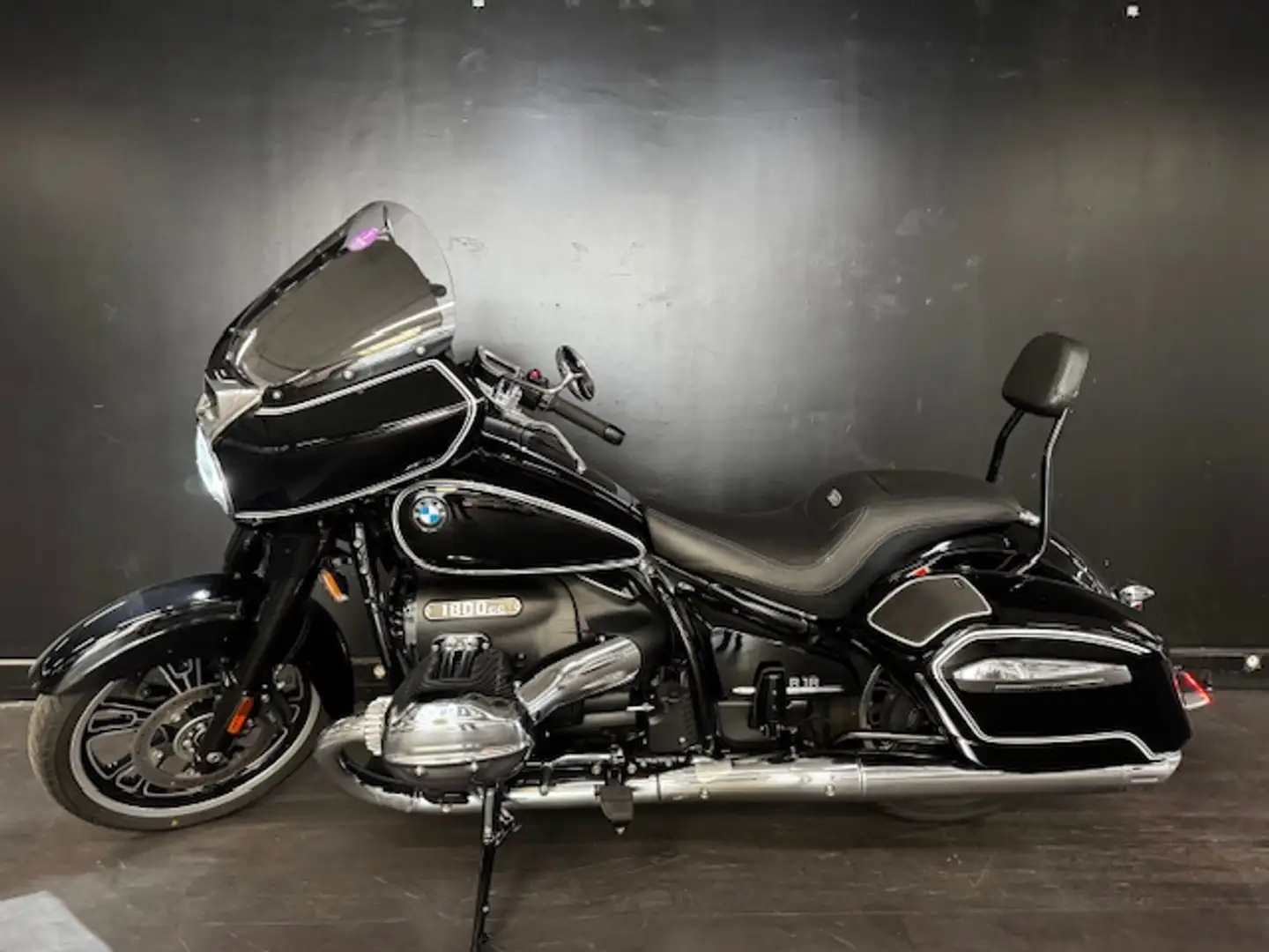 BMW R 18 Negru - 1