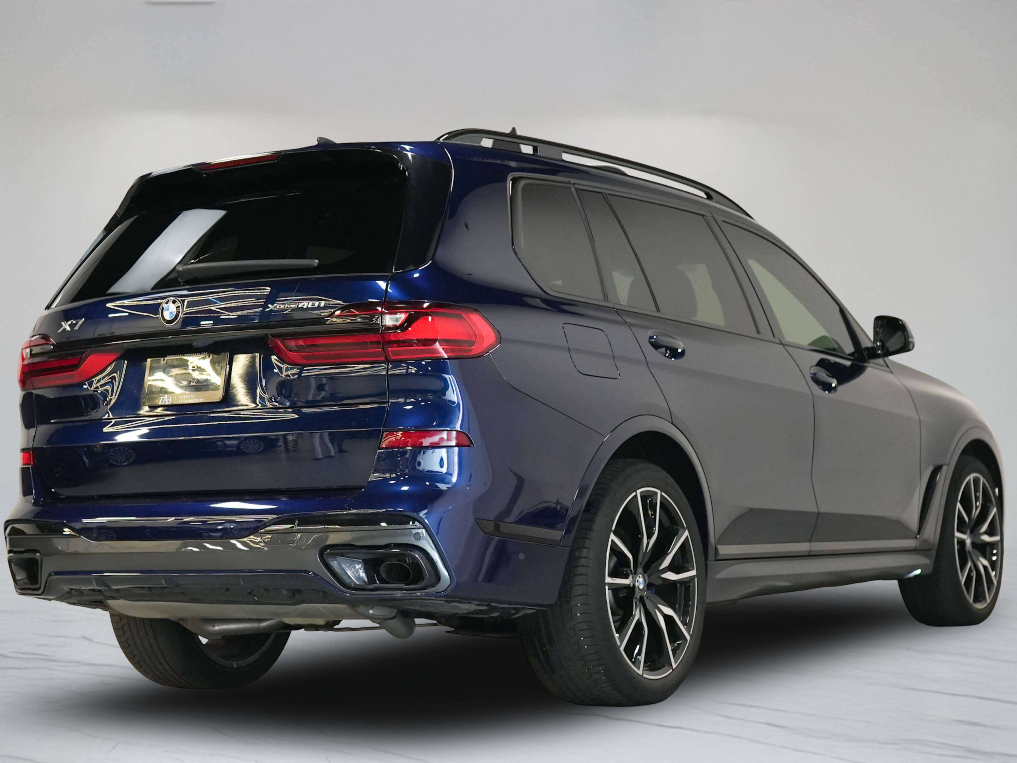 used 2021 BMW X7 car, priced at $61,900