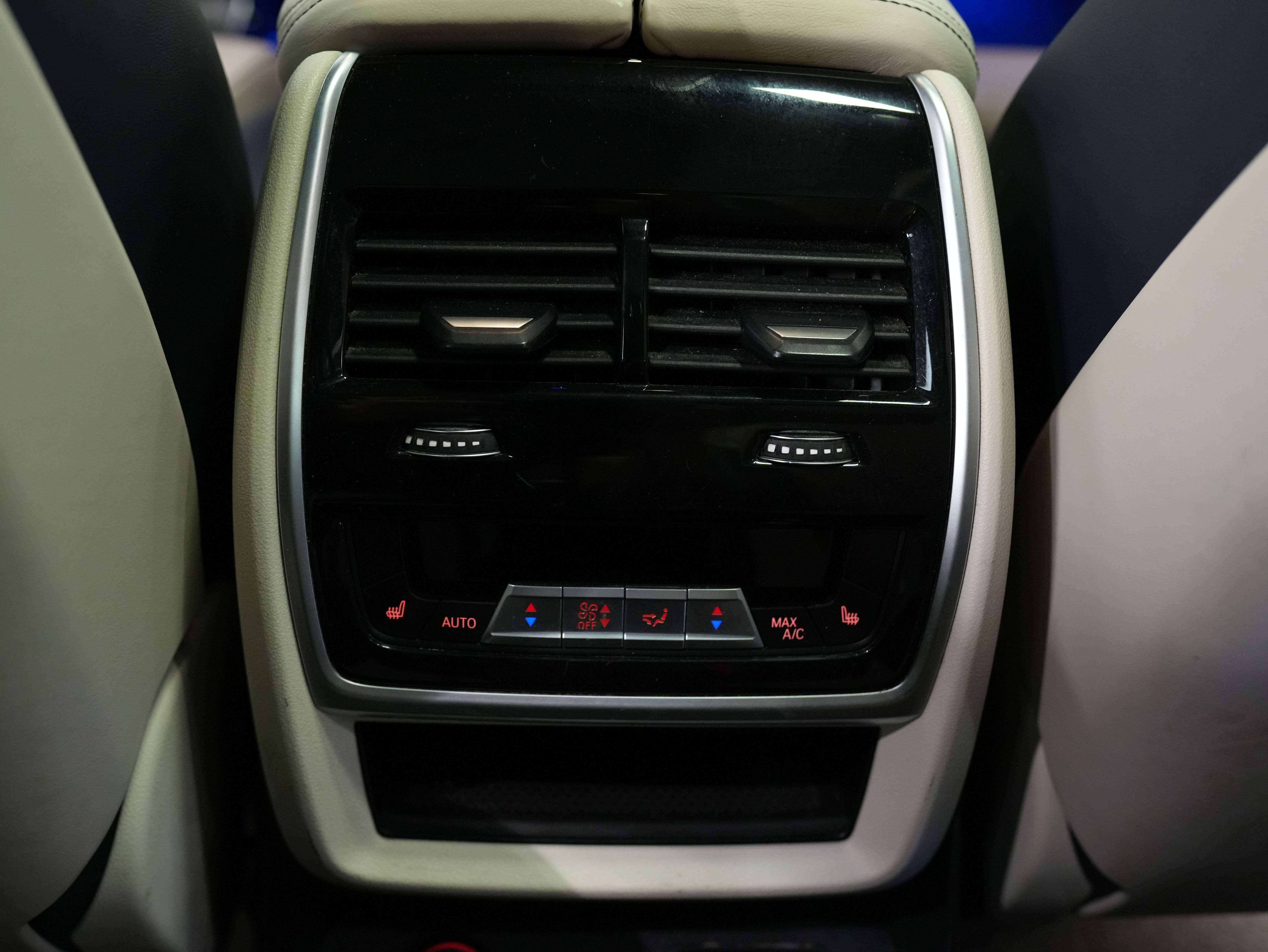 used 2021 BMW X7 car, priced at $61,900