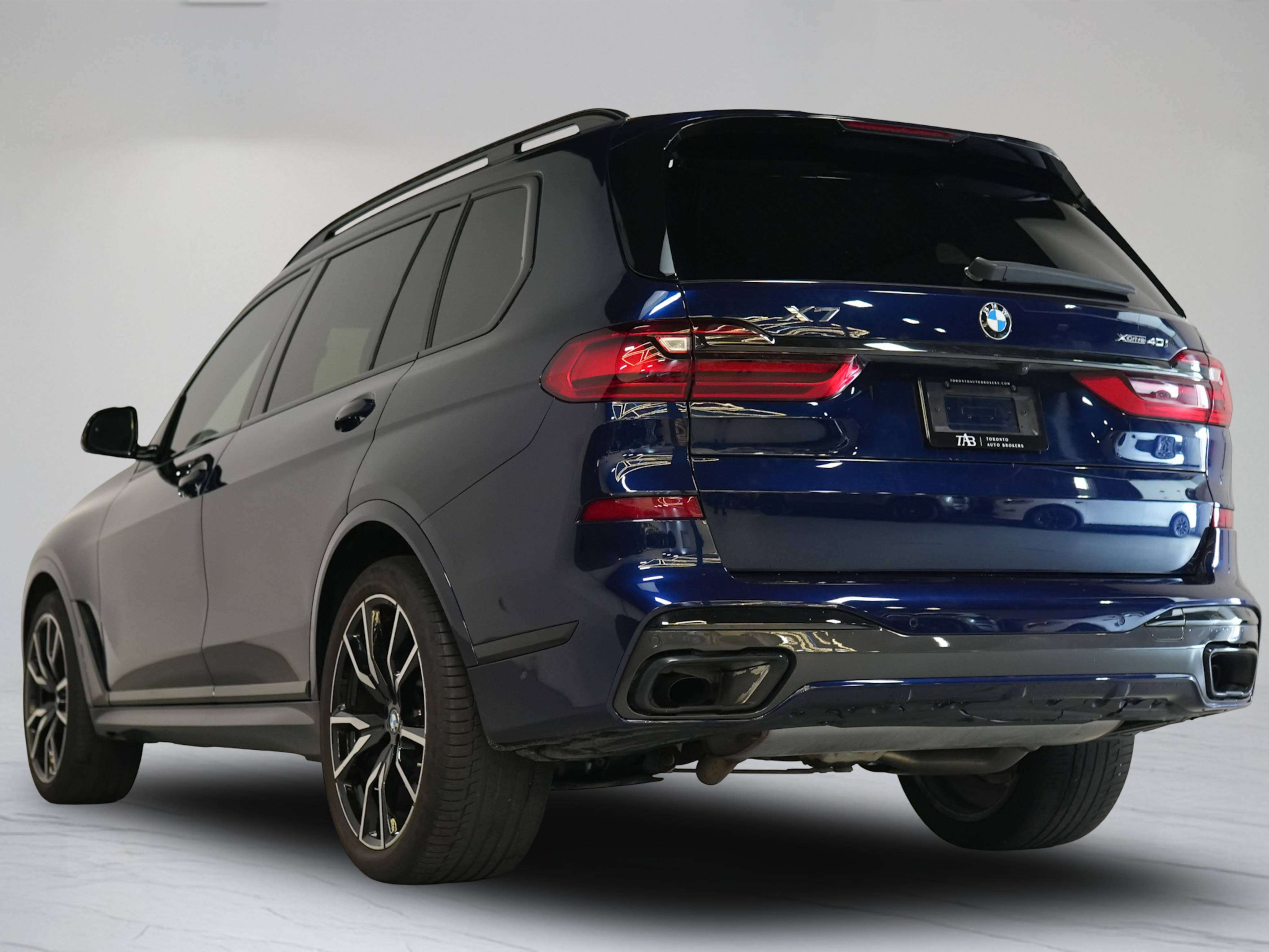 used 2021 BMW X7 car, priced at $61,900