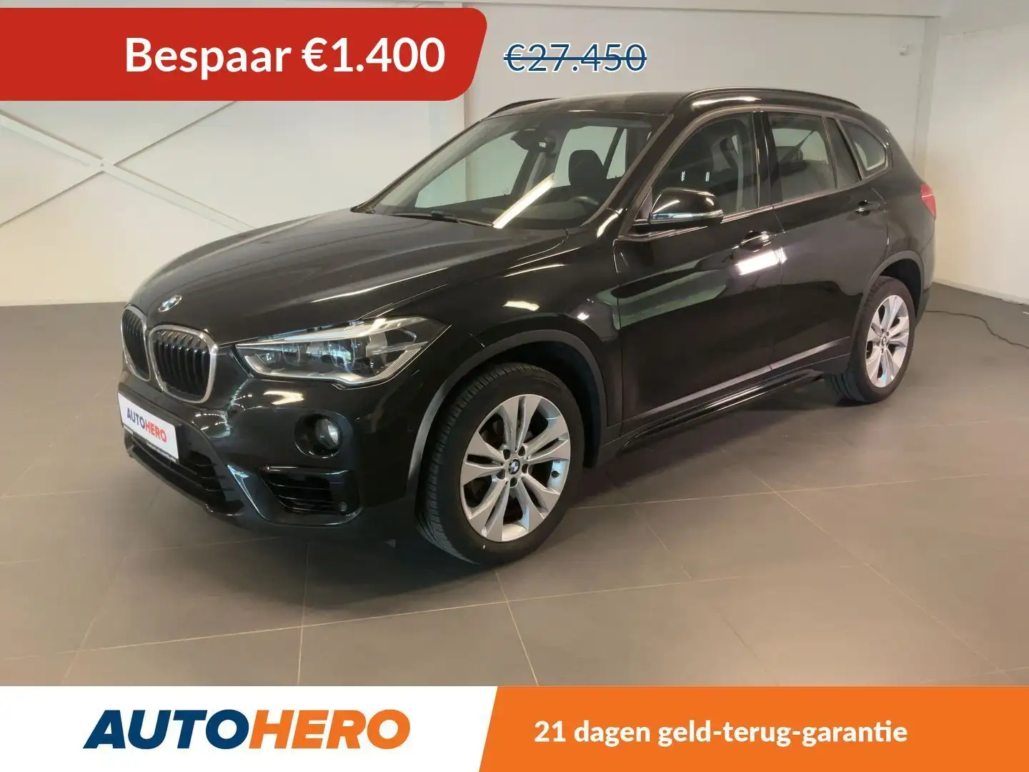 BMW X1 sDrive 18i Sport Line Noir - 1
