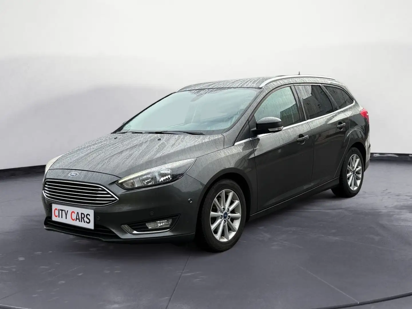 Ford Focus Turnier Titanium Navi Kamera Gris - 1