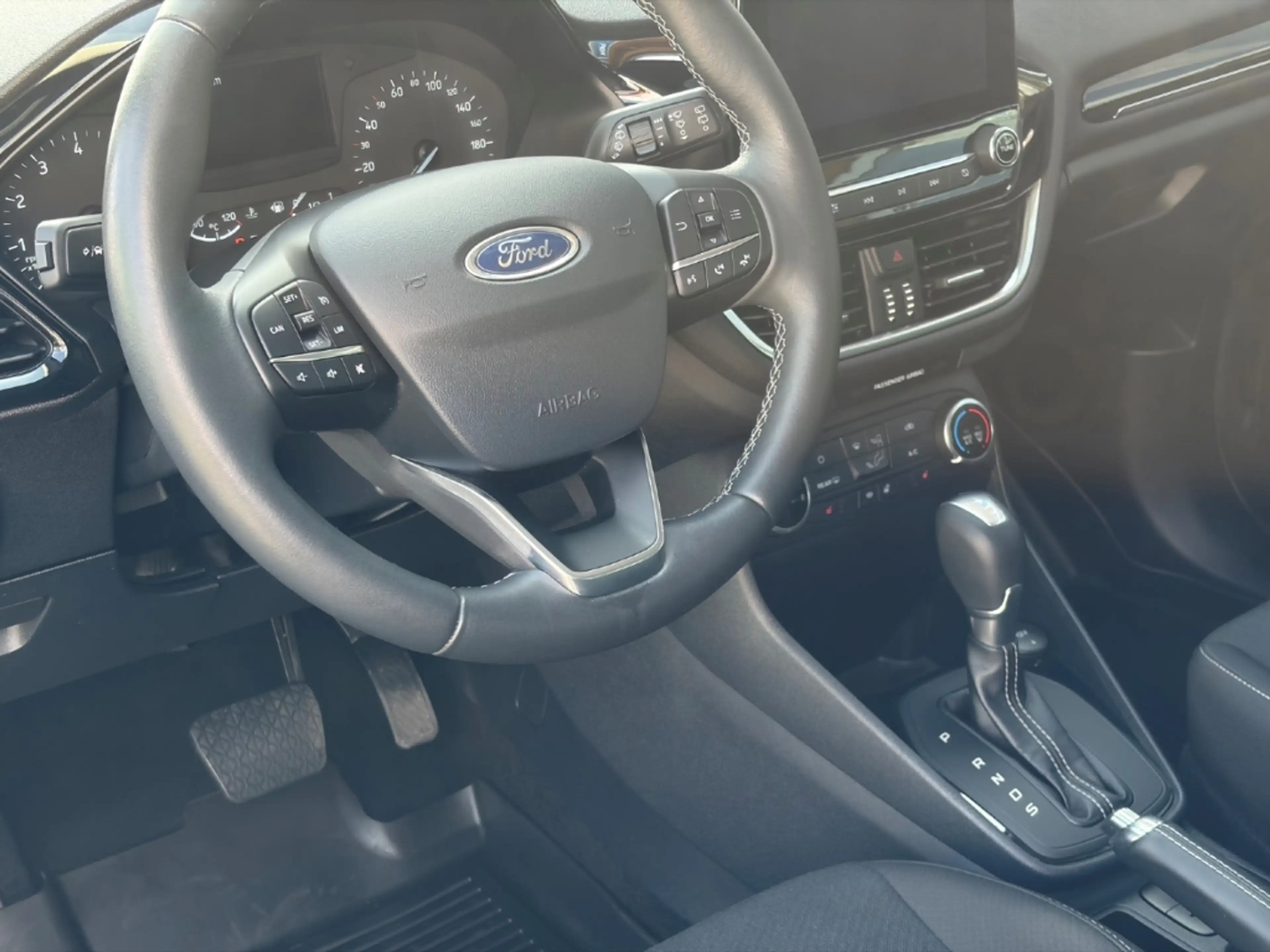 Ford Fiesta Cool & Connect 1.0 EcoBoost Automatik — photo 8
