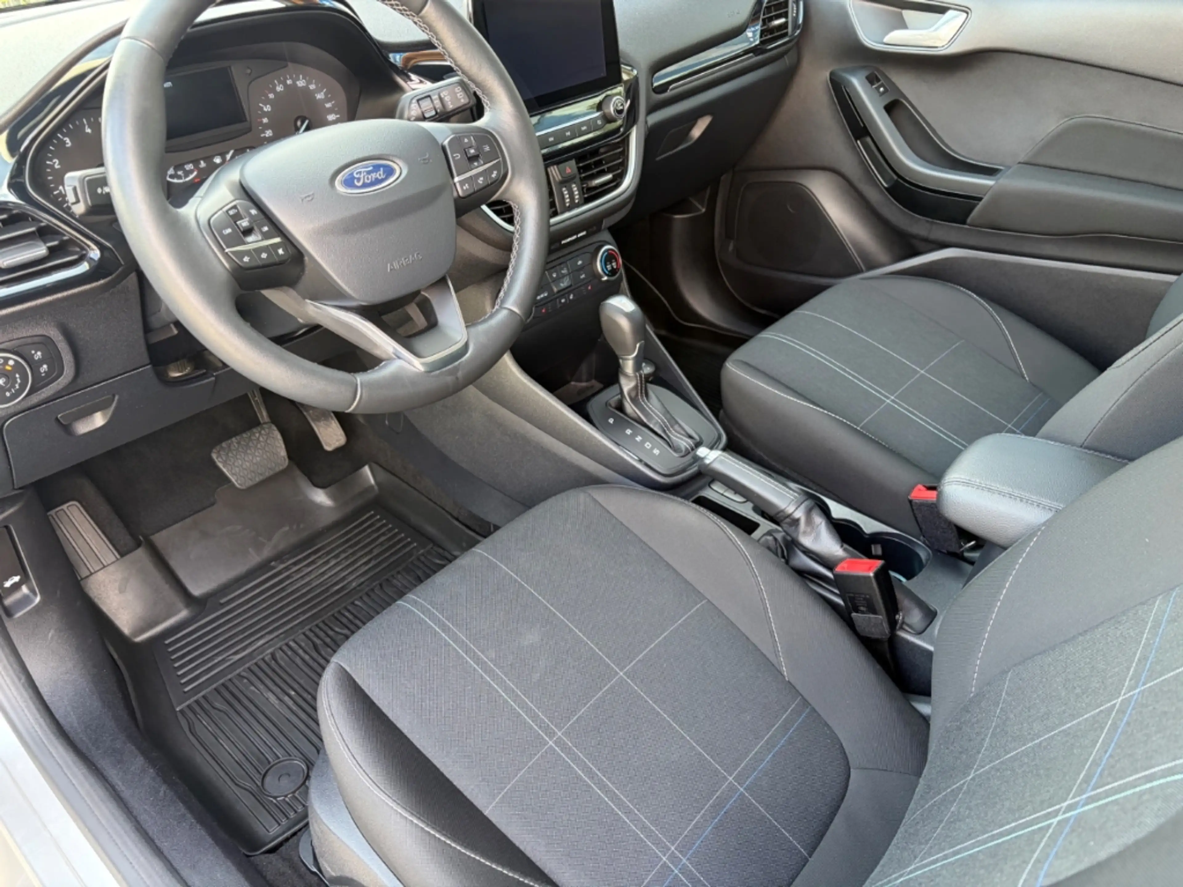 Ford Fiesta Cool & Connect 1.0 EcoBoost Automatik — photo 7