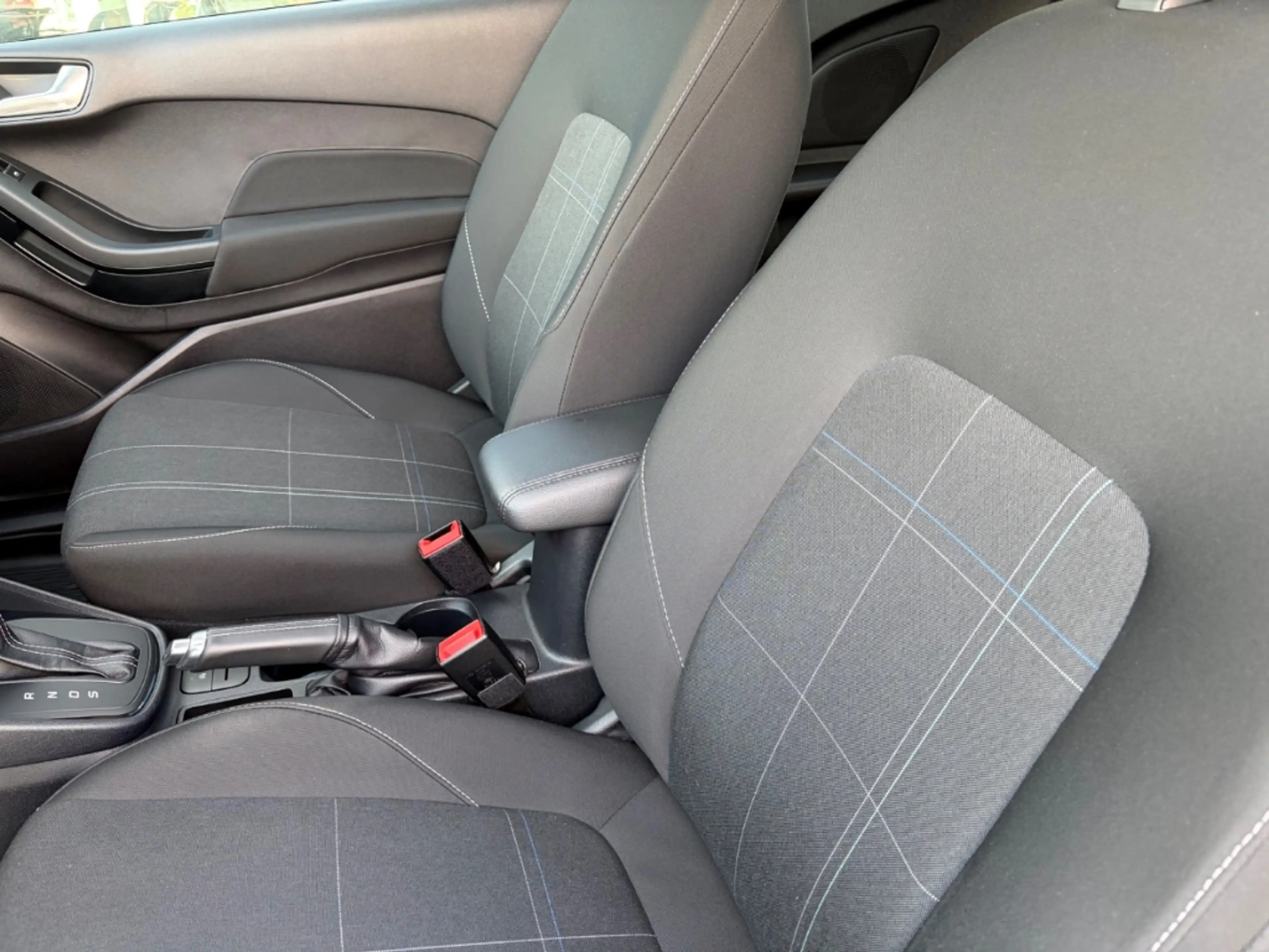 Ford Fiesta Cool & Connect 1.0 EcoBoost Automatik — photo 11