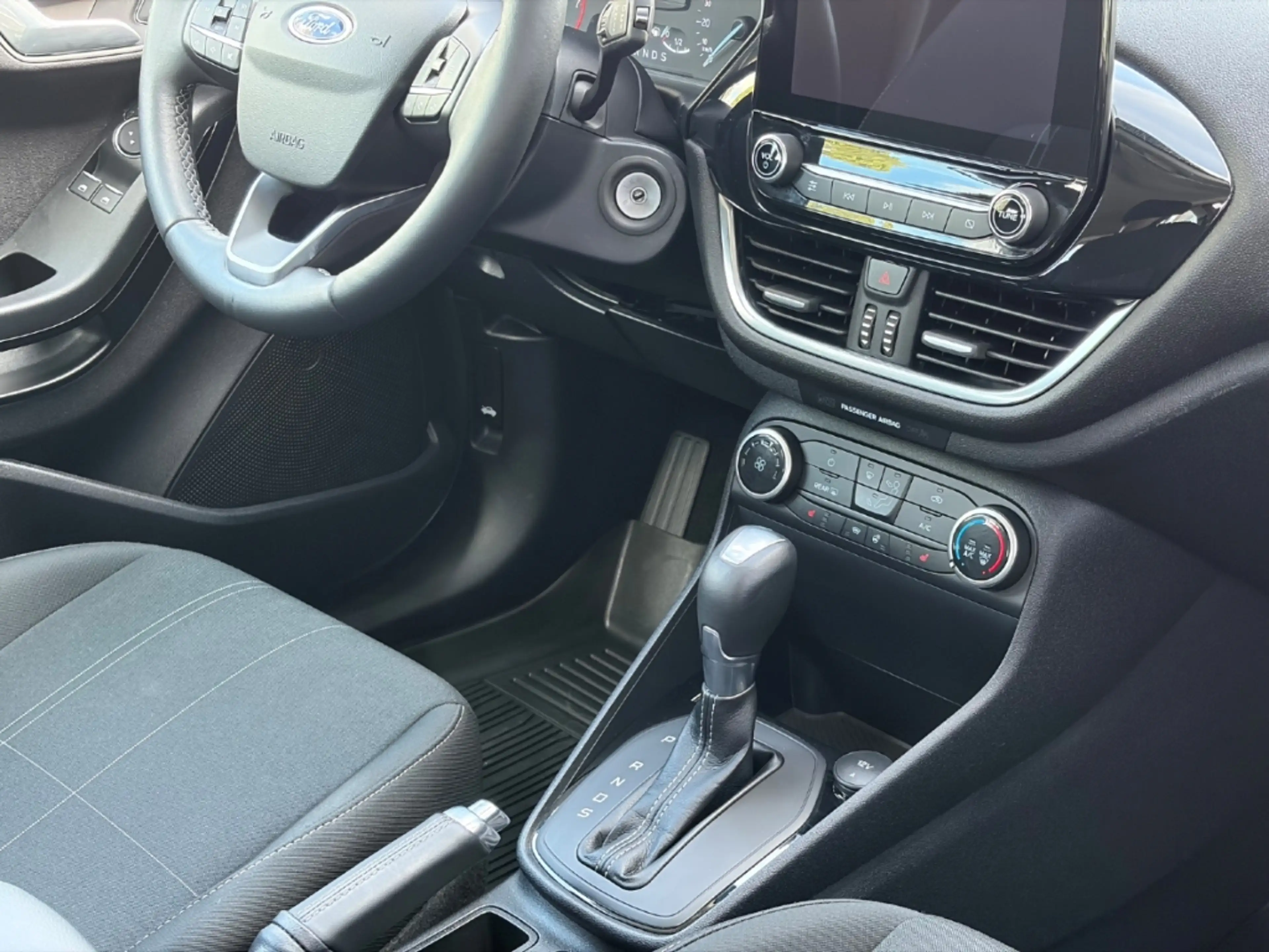 Ford Fiesta Cool & Connect 1.0 EcoBoost Automatik — photo 13