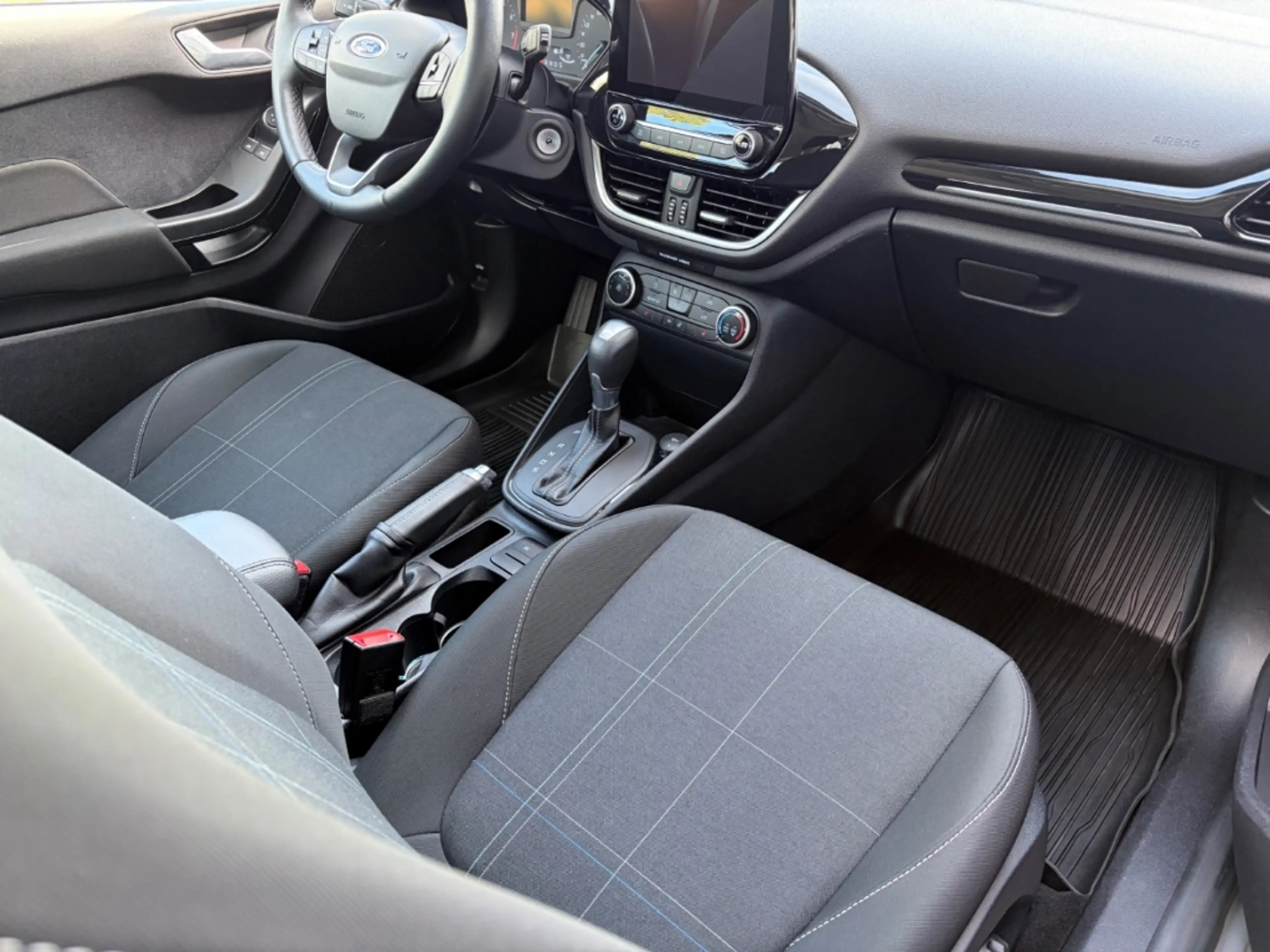 Ford Fiesta Cool & Connect 1.0 EcoBoost Automatik — photo 12