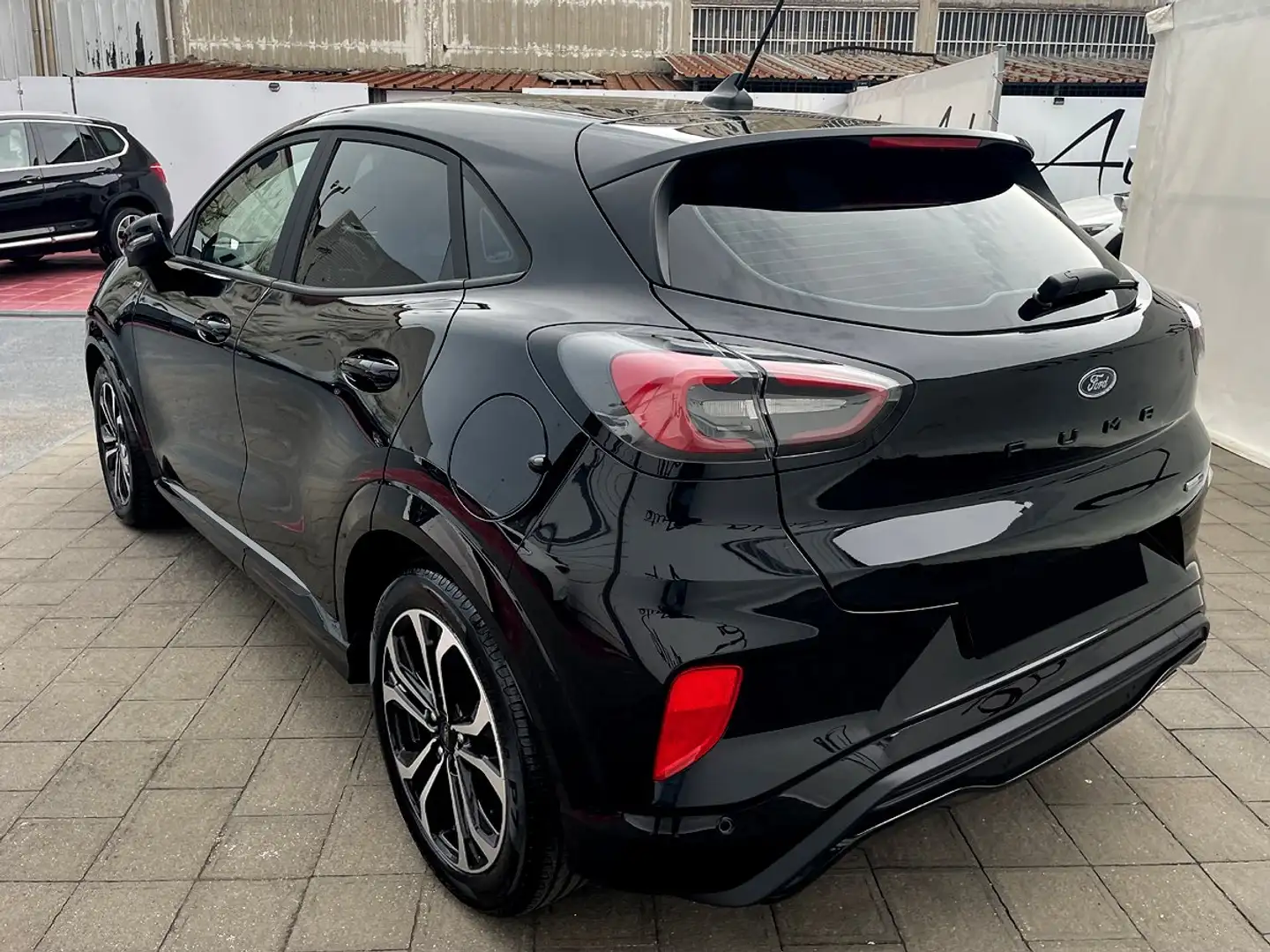 Ford Puma II 1.0 ecoboost h ST-Line X s Schwarz - 2