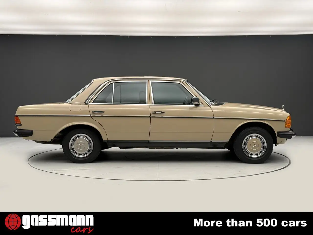 Mercedes-Benz 200 Limousine W123, foto 4