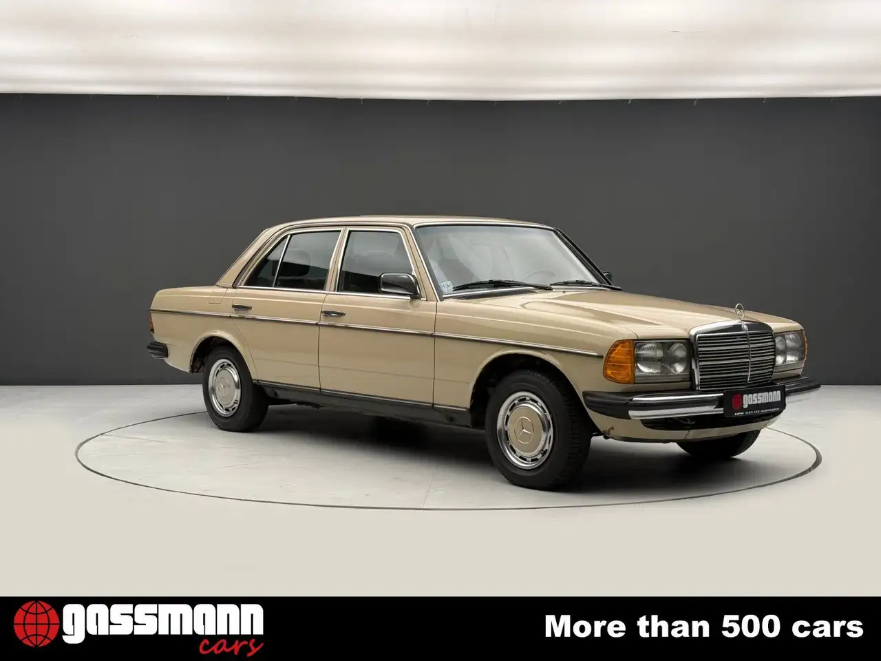 Mercedes-Benz 200 Limousine W123, foto 3