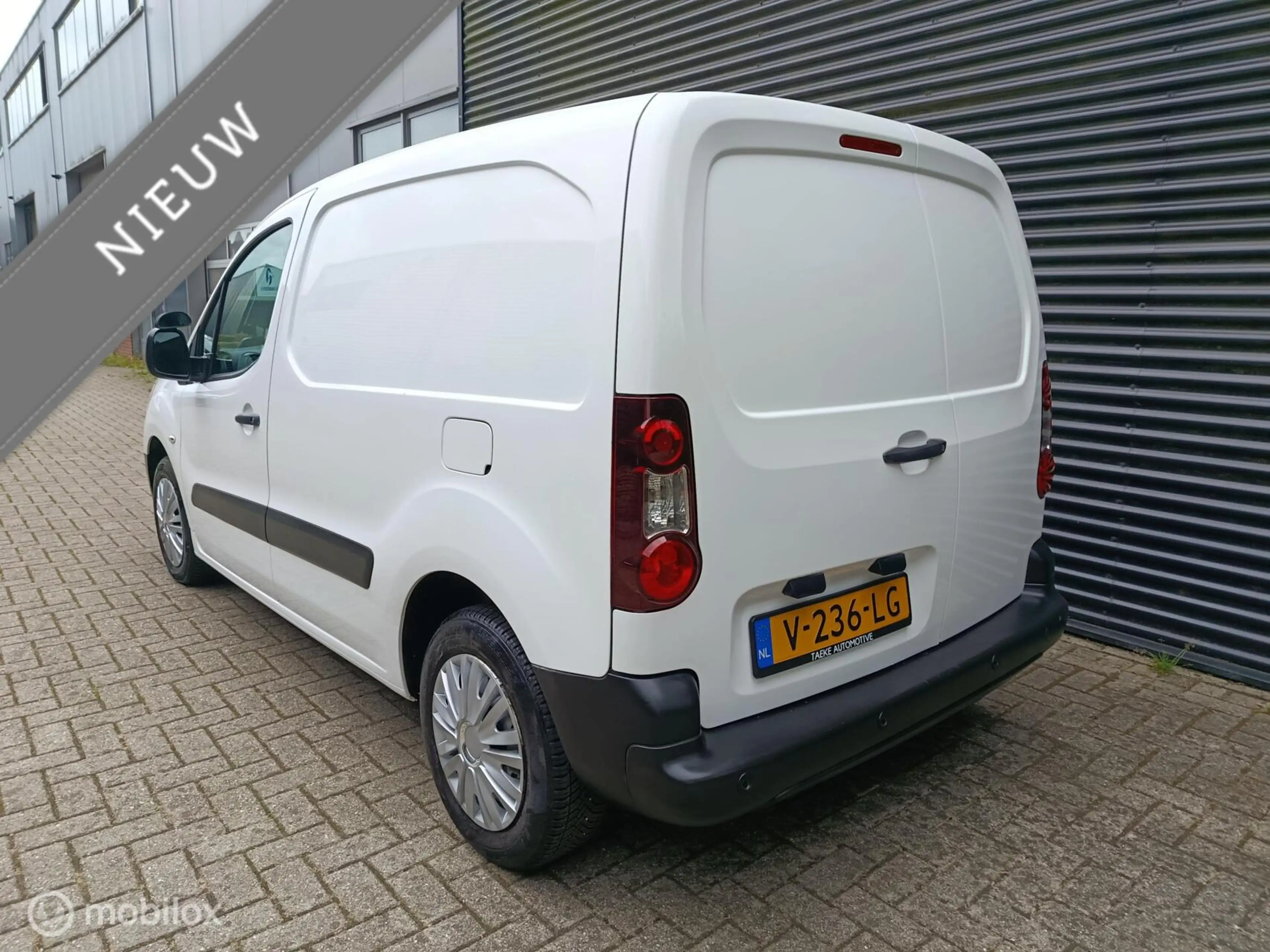 Peugeot Partner bestel 120 1.6 BlueHDi 75 L1 Pro Cruise, Navi, Air — photo 5