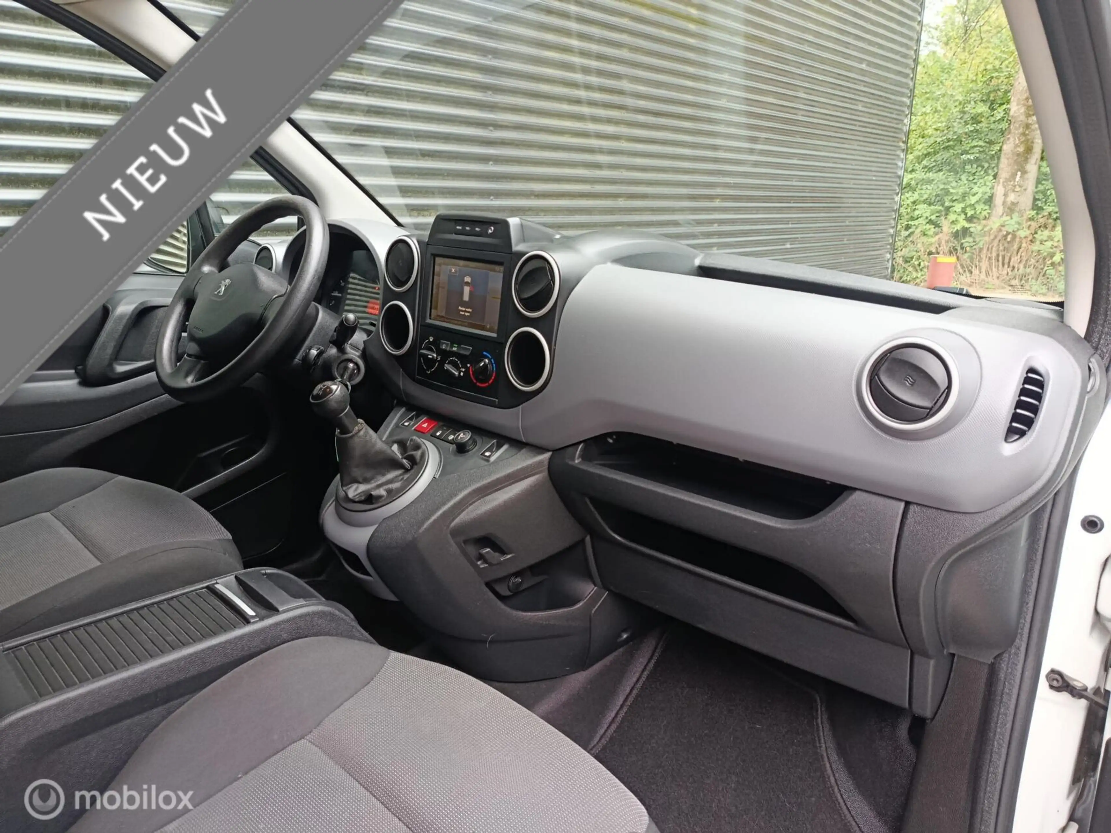 Peugeot Partner bestel 120 1.6 BlueHDi 75 L1 Pro Cruise, Navi, Air — photo 8