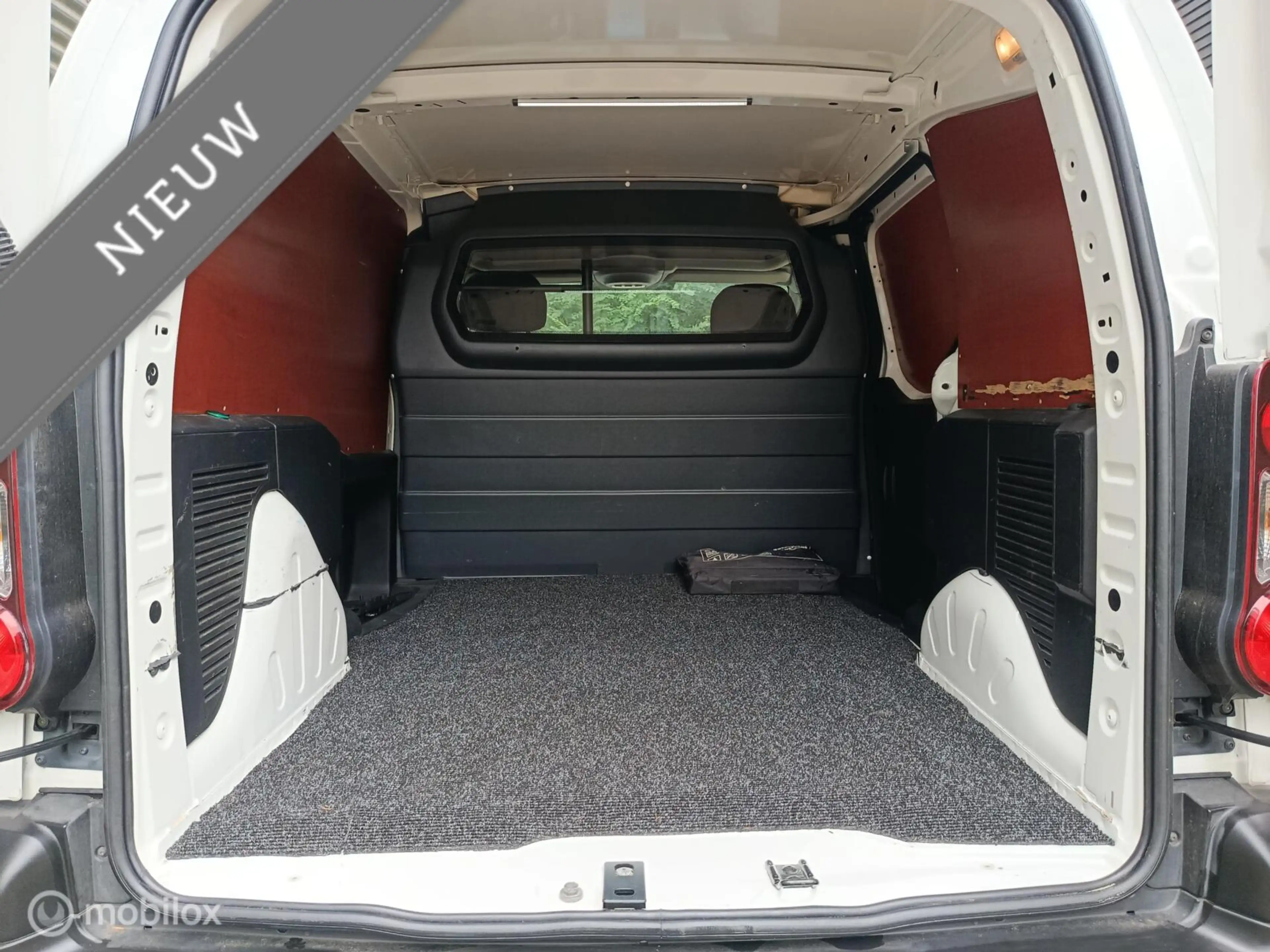 Peugeot Partner bestel 120 1.6 BlueHDi 75 L1 Pro Cruise, Navi, Air — photo 13