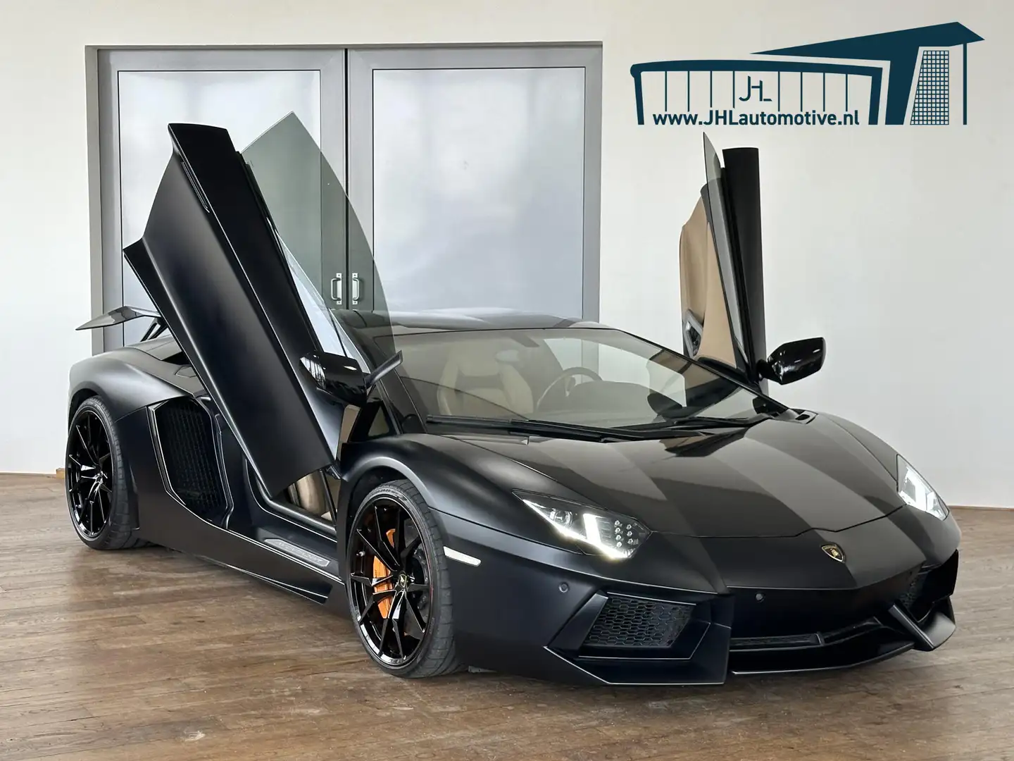Lamborghini Aventador *6.5 V12*50th*CAPRISTO*SENSONUM*GLAS*CARBON*LIFT* Noir - 1