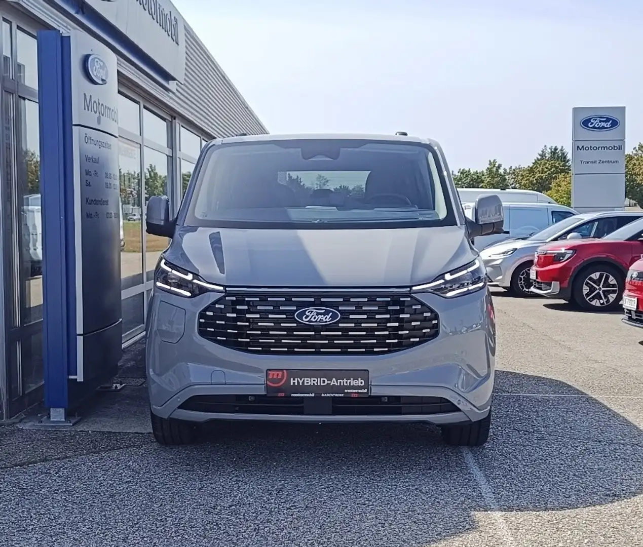 Ford Tourneo Custom Bus 2.5 PHEV 340 L1H1 FWD Titanium X Aut. Grau - 2