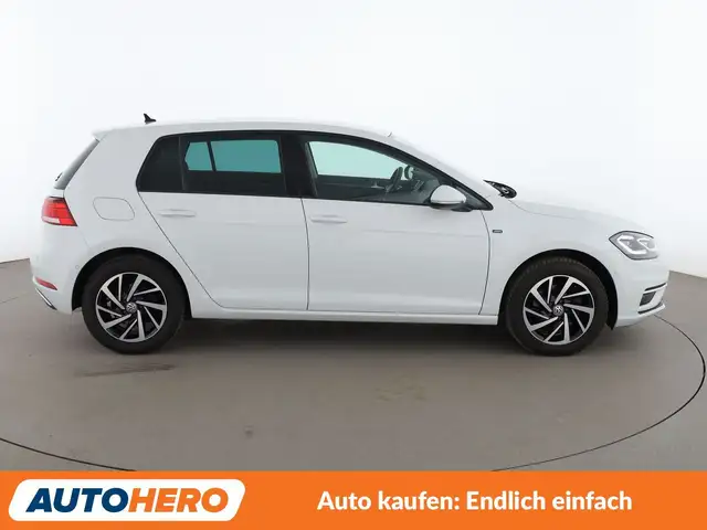 Volkswagen Golf view 7
