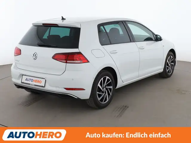 Volkswagen Golf view 6