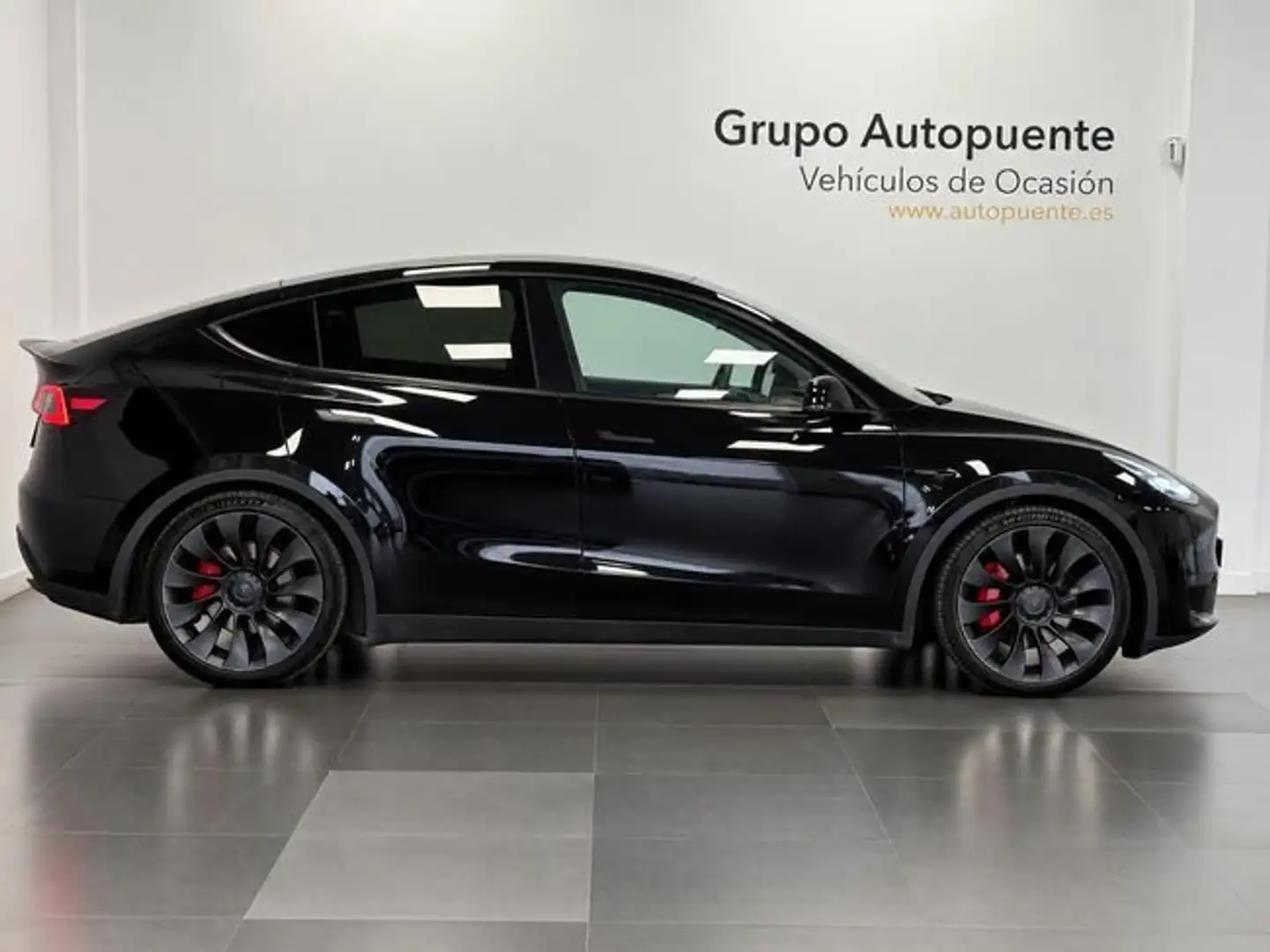 Tesla Model Y PERFORMANCE 4WD Negro - 2
