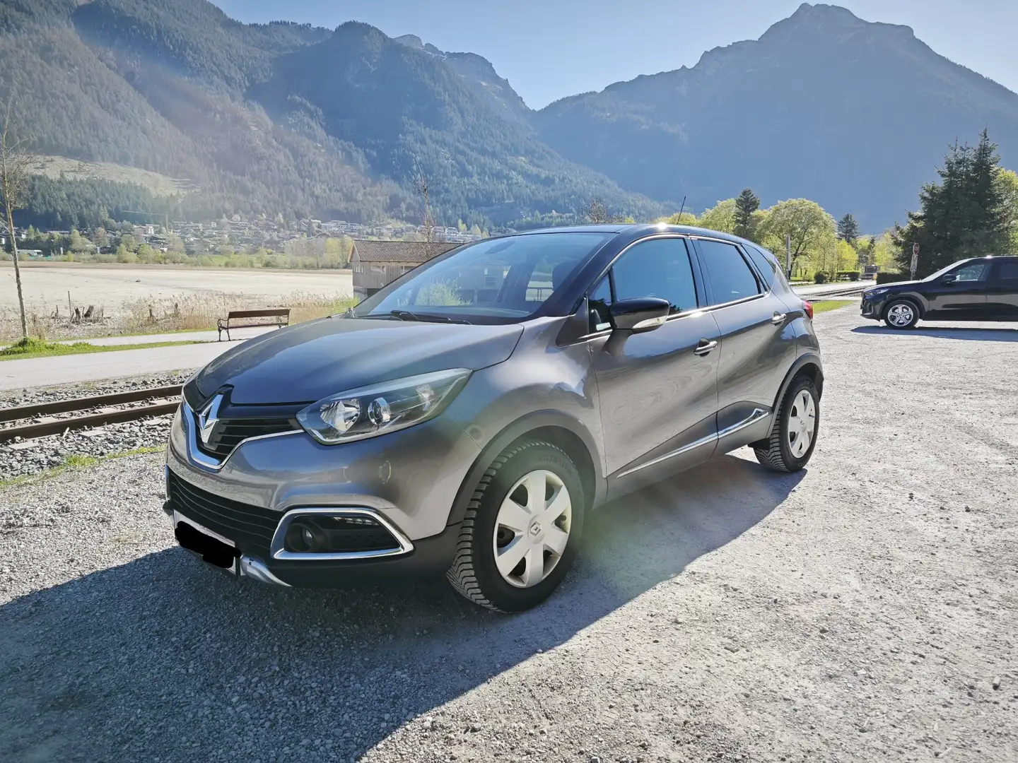 Renault Captur Expression Helly Hansen TCe90 - 1