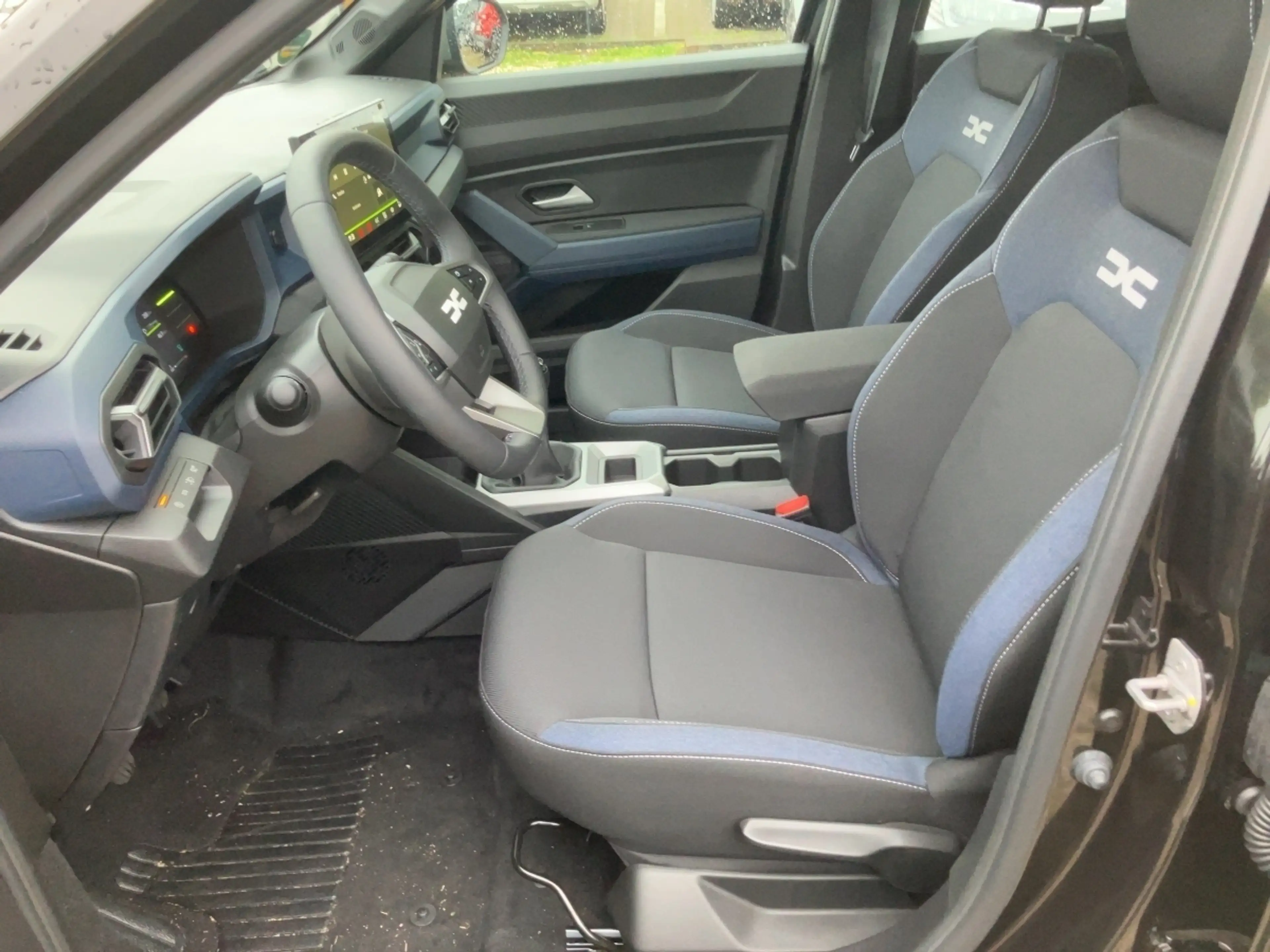 Dacia Bigster Expression TCe 140 — photo 12