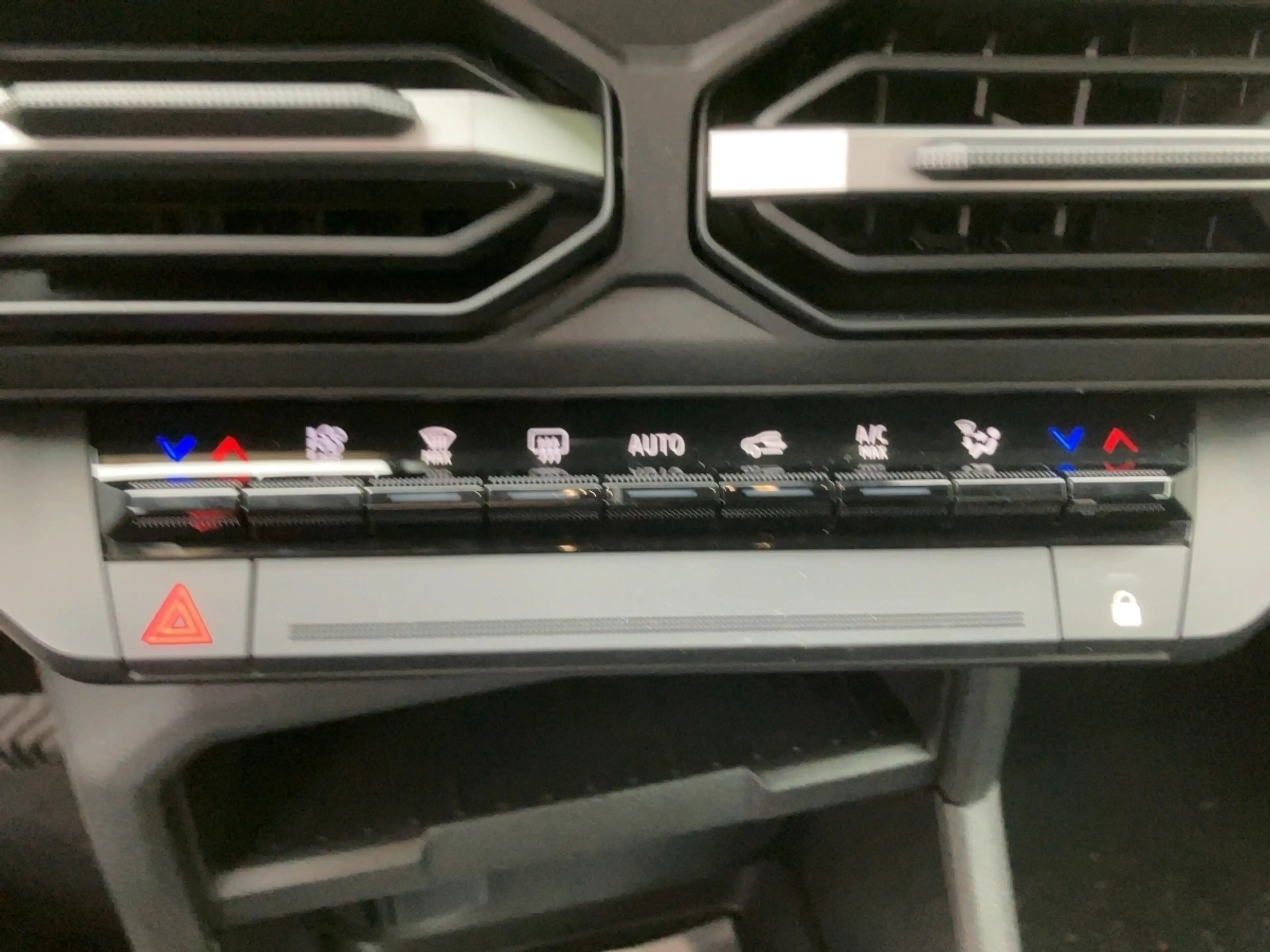 Dacia Bigster Expression TCe 140 — photo 14